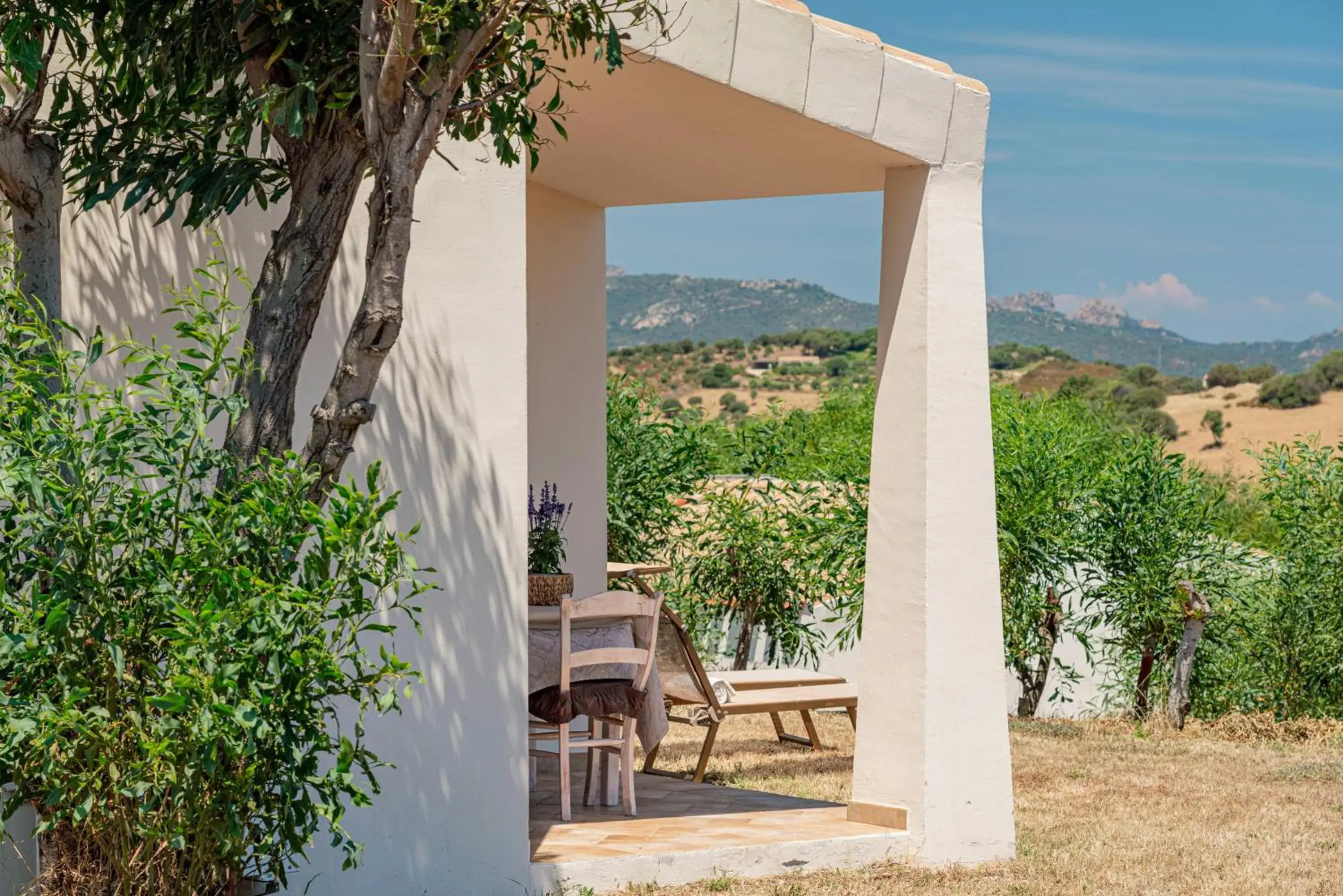 Double Room with Patio and Garden View in Borgo Alba Barona Turismo Rurale Double Room with Patio and Garden View in Borgo Alba Barona Turismo Rurale