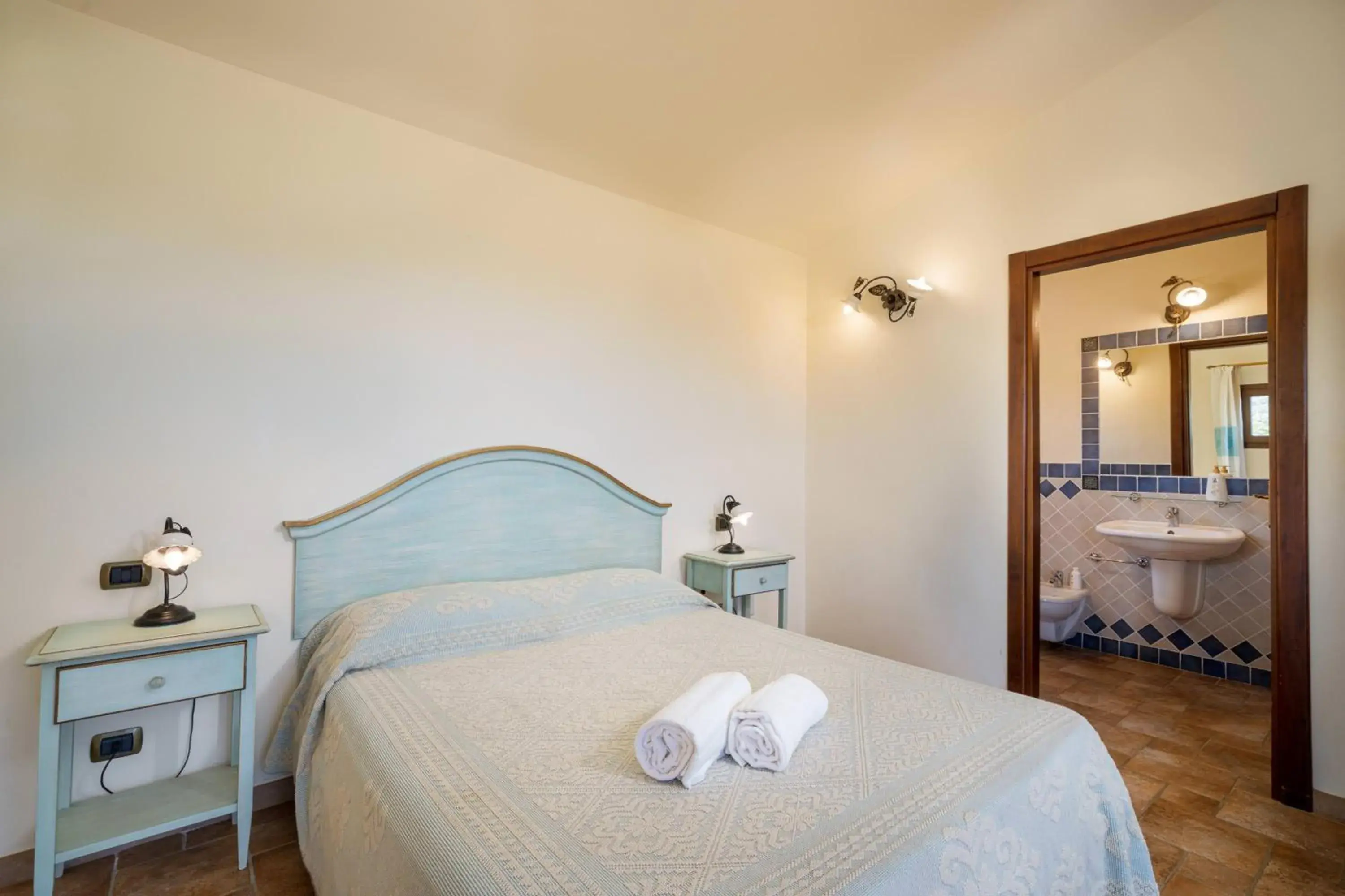 Double Room with Patio and Garden View in Borgo Alba Barona Turismo Rurale Double Room with Patio and Garden View in Borgo Alba Barona Turismo Rurale