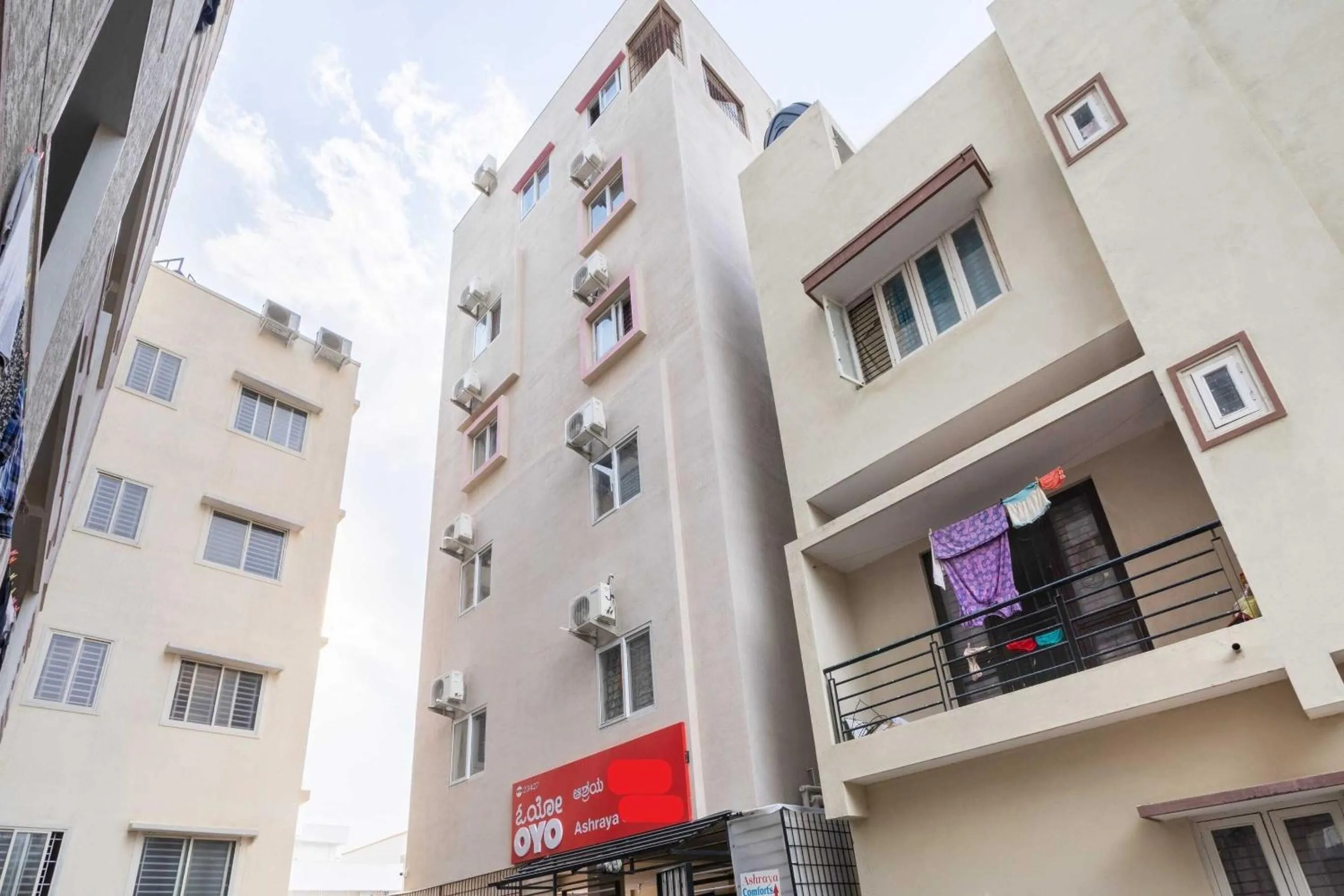 Facade/entrance in Hotel O Ashraya Comforts