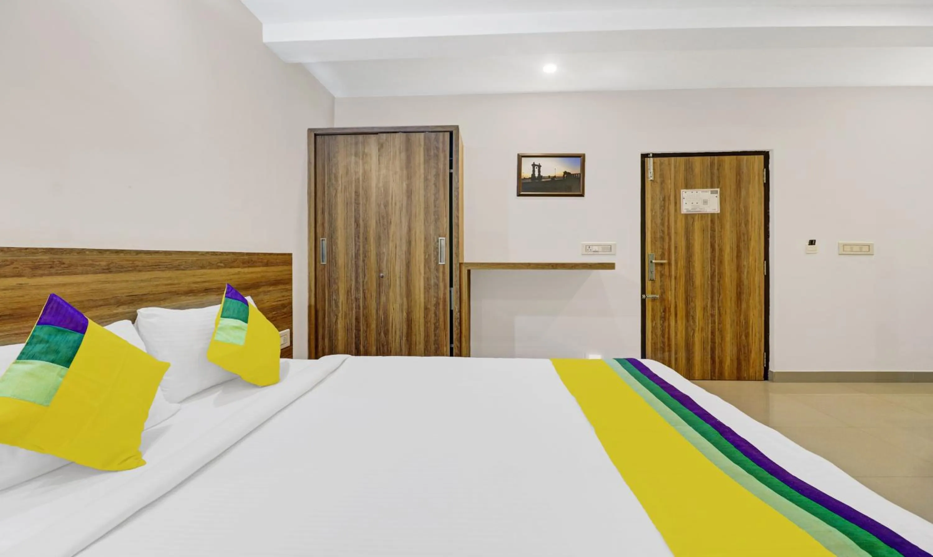 Bed in Itsy Hotels Vijaya Comforts, Coorg