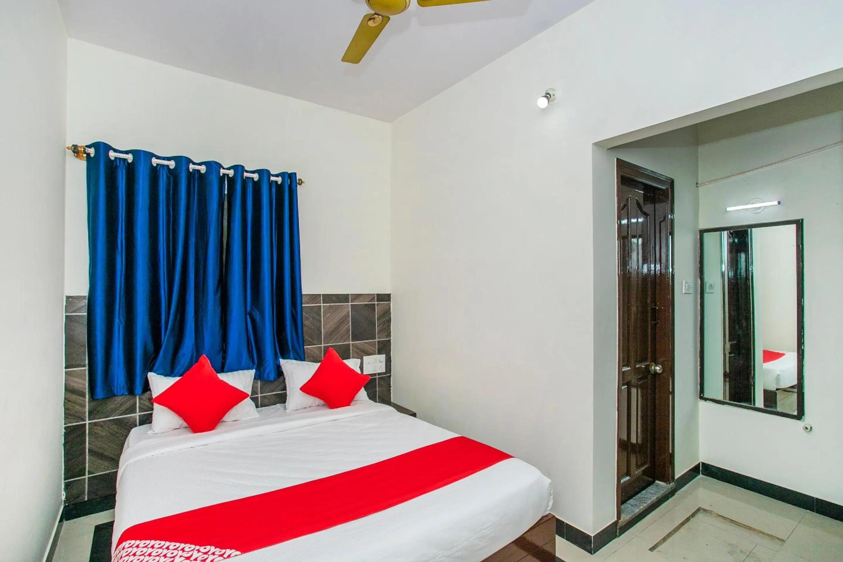Bedroom in Hotel O Gks Residency