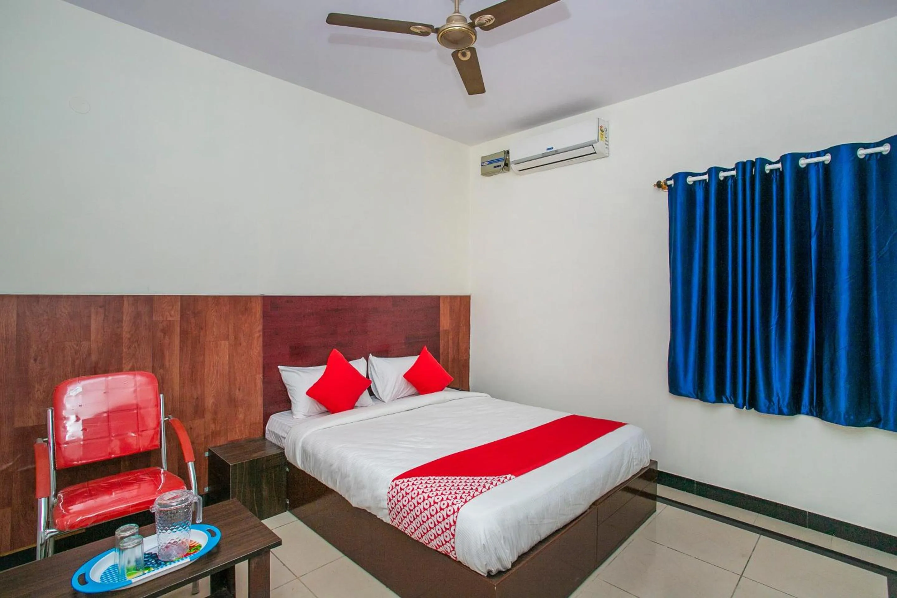 Bedroom in Hotel O Gks Residency