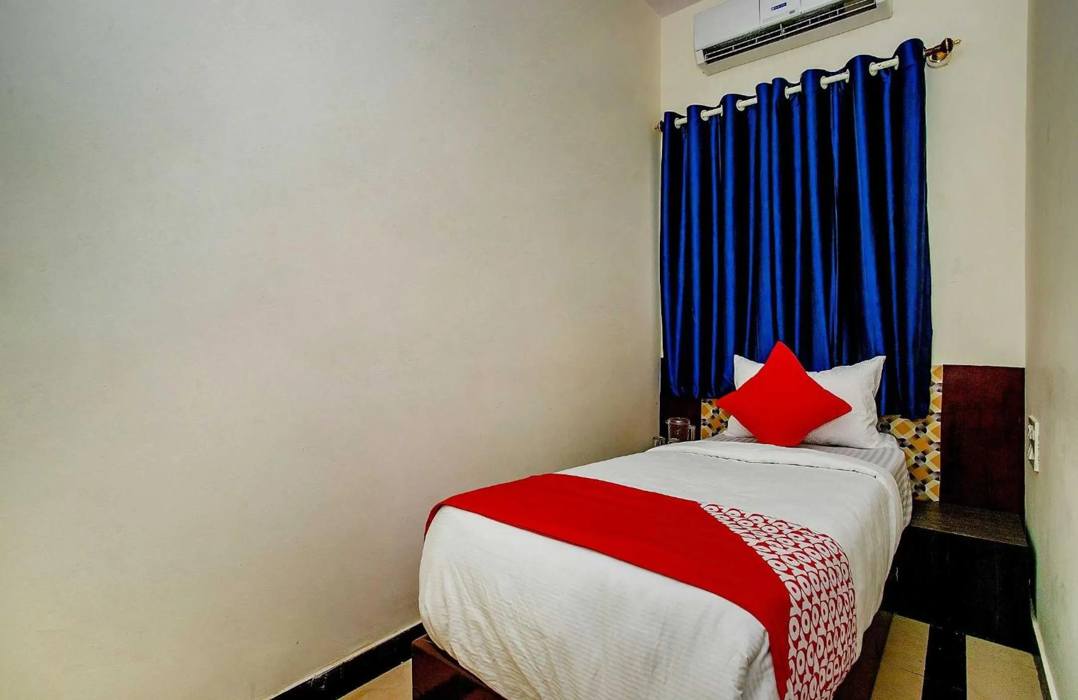 Bedroom in Hotel O Gks Residency