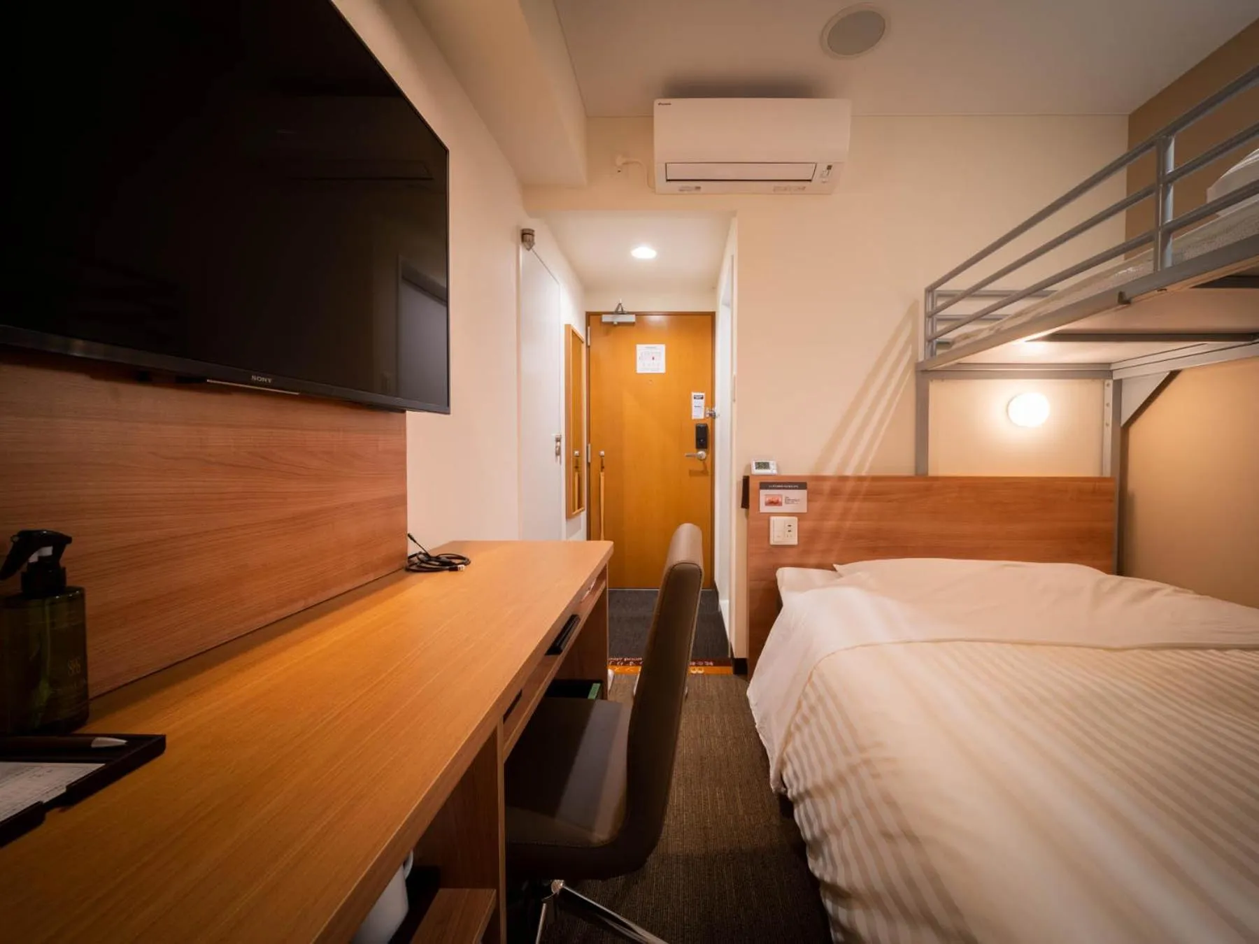 Photo of the whole room, Bed in Super Hotel Yamagata Sakurambo-Higashine Station Front