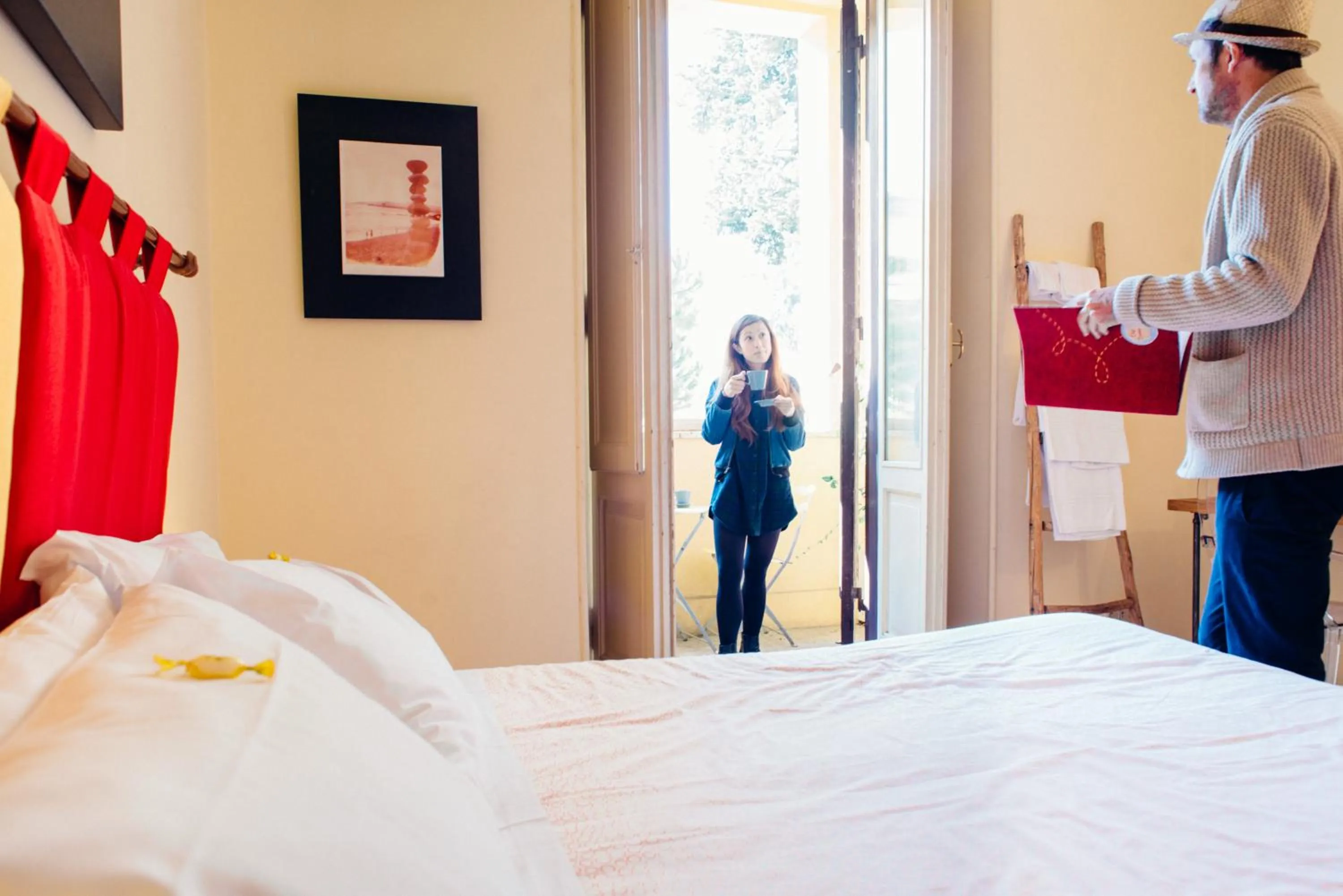 People, Bed in The Beehive Hostel