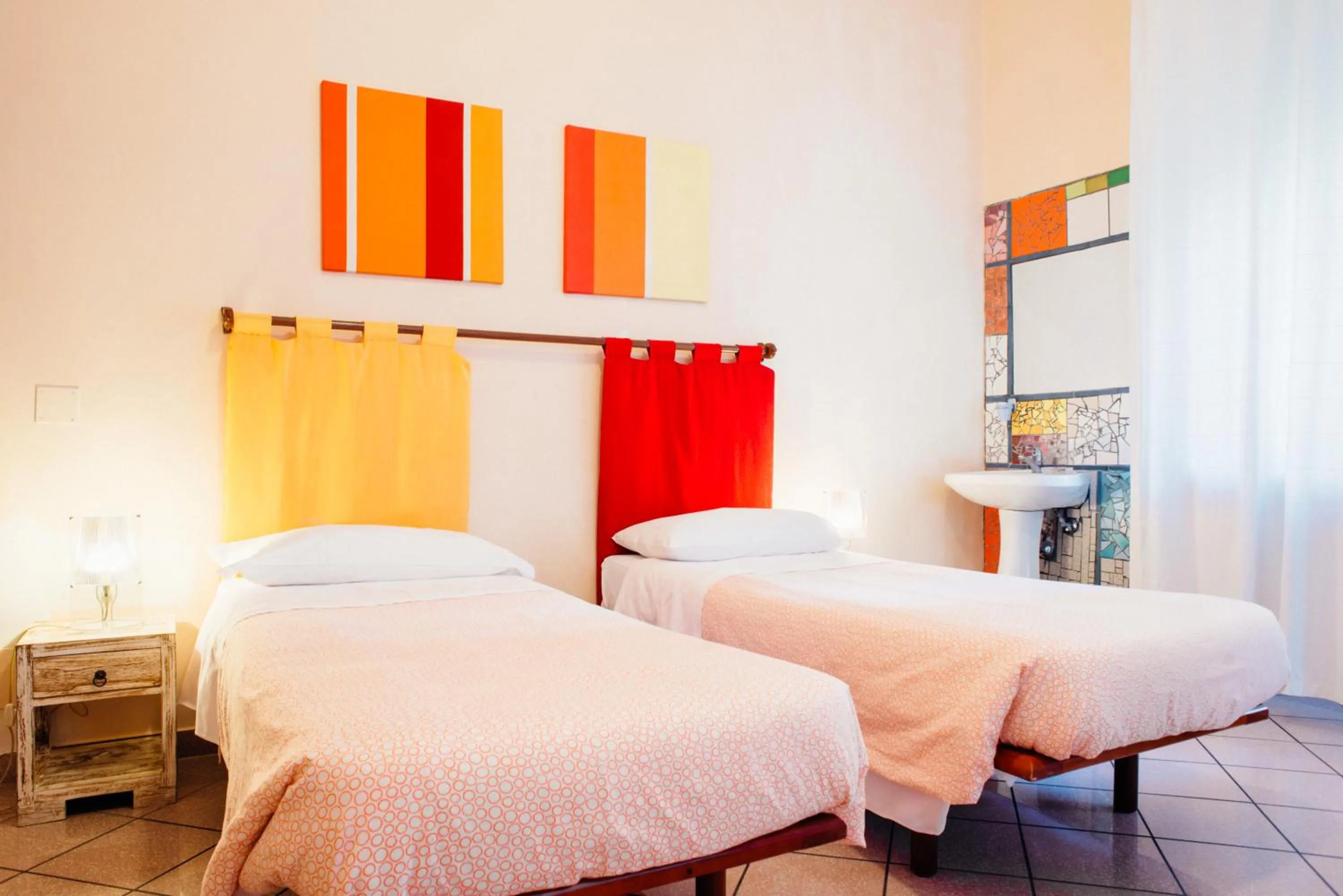 Photo of the whole room, Bed in The Beehive Hostel