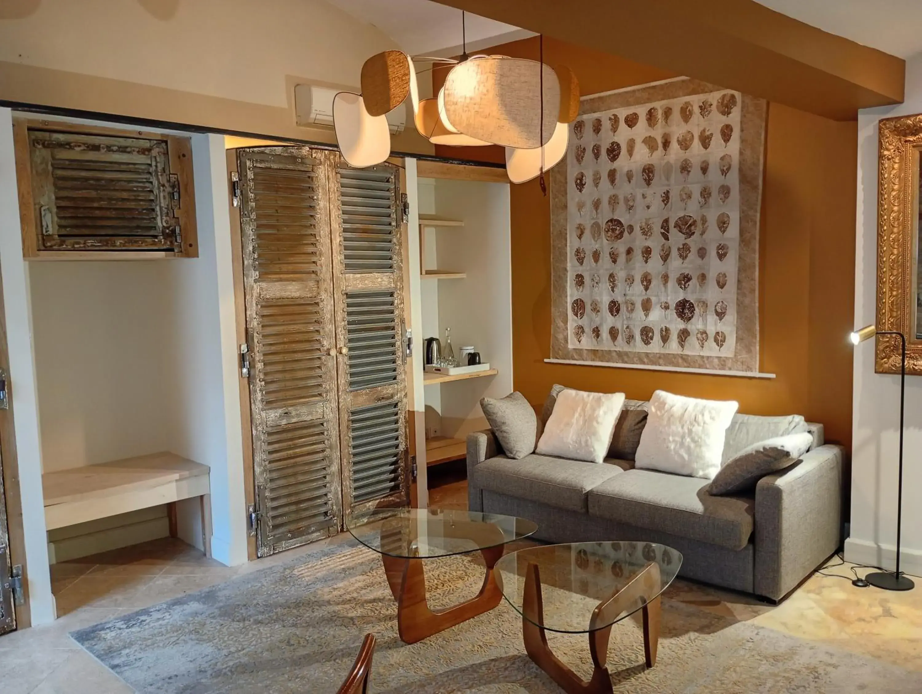 Large Suite - Not Accessible by Elevator in Art'Hotel & SPA Le Potin Gourmand Large Suite - Not Accessible by Elevator in Art'Hotel & SPA Le Potin Gourmand