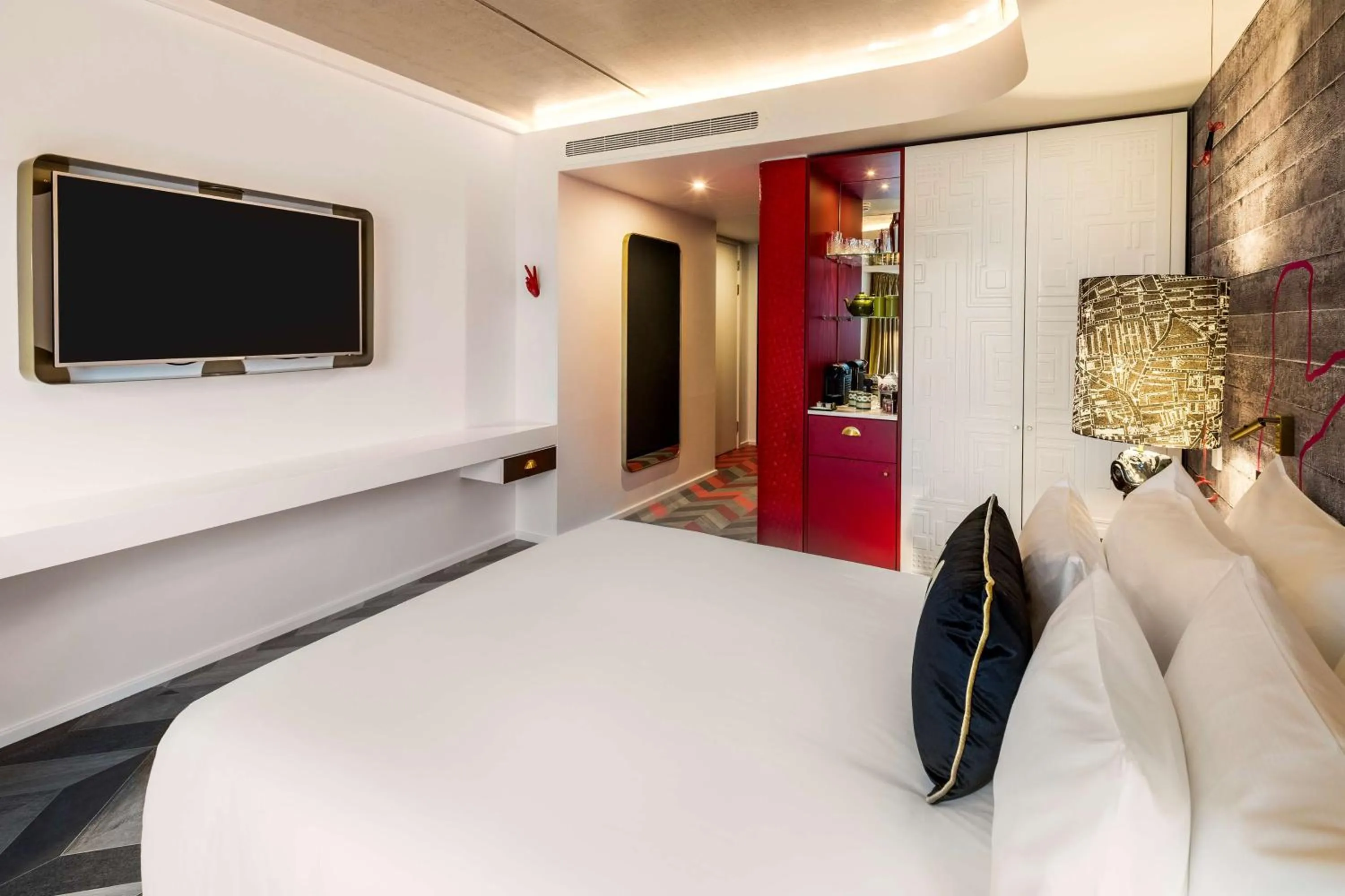 TV and multimedia, Bed in nhow London