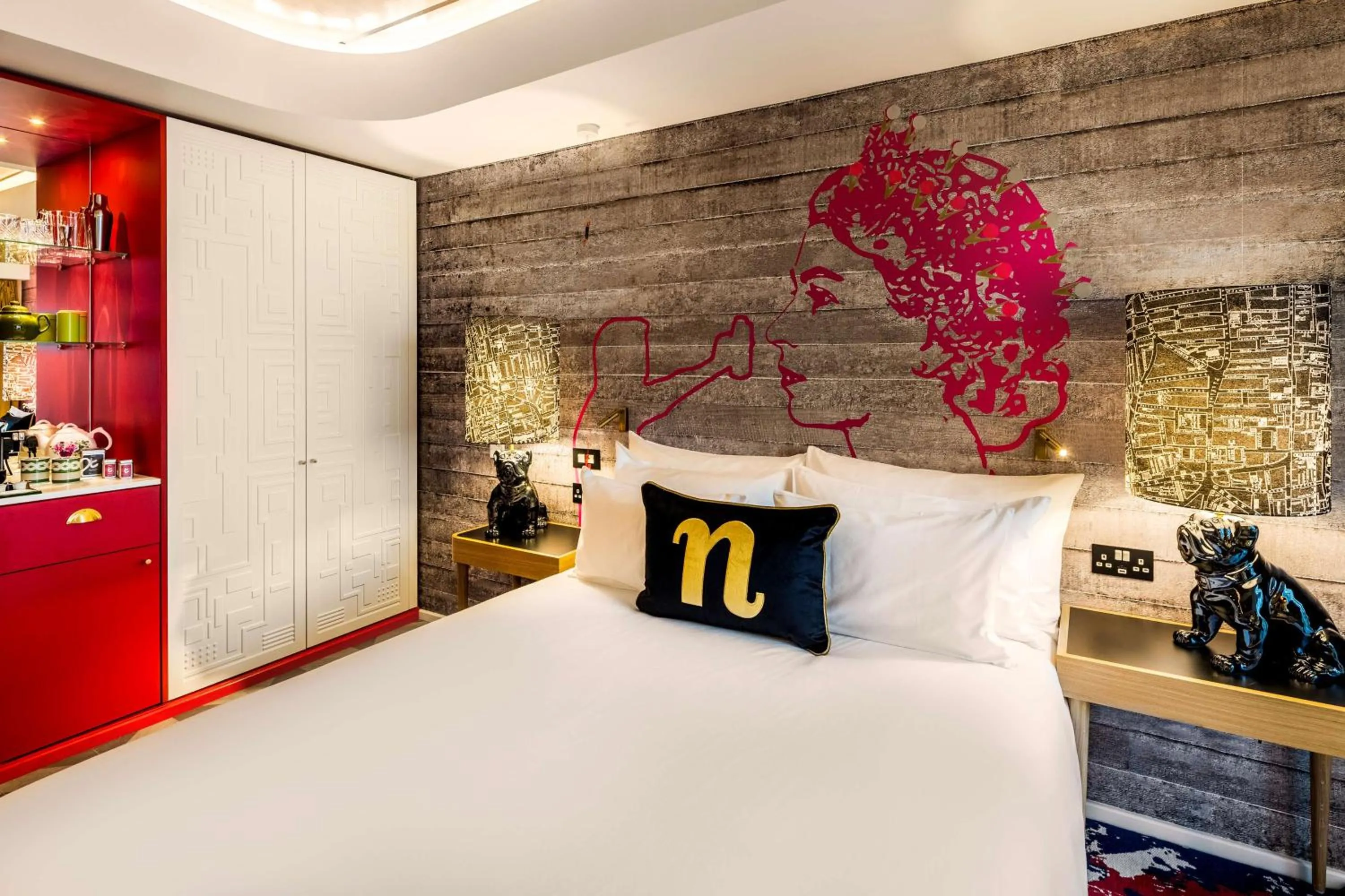 Bedroom, Bed in nhow London