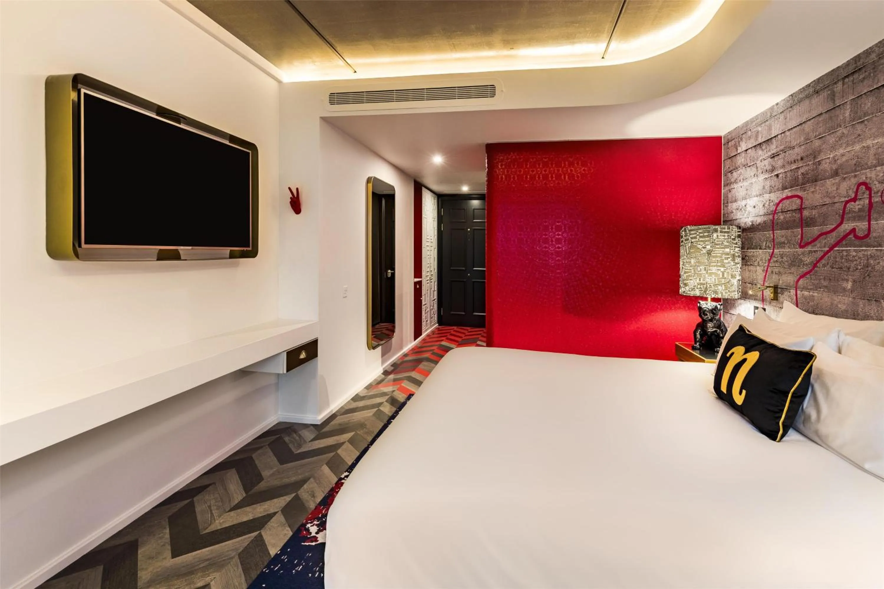 Bedroom, Bed in nhow London