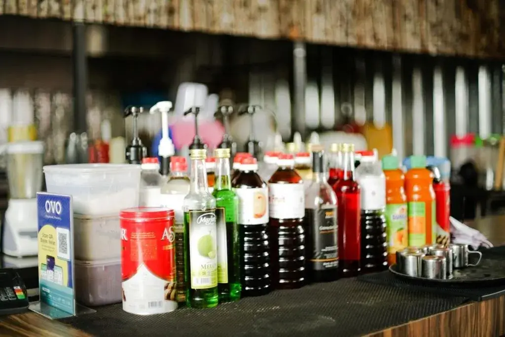 Restaurant/places to eat in Deli Hotel Restaurant/places to eat in Deli Hotel