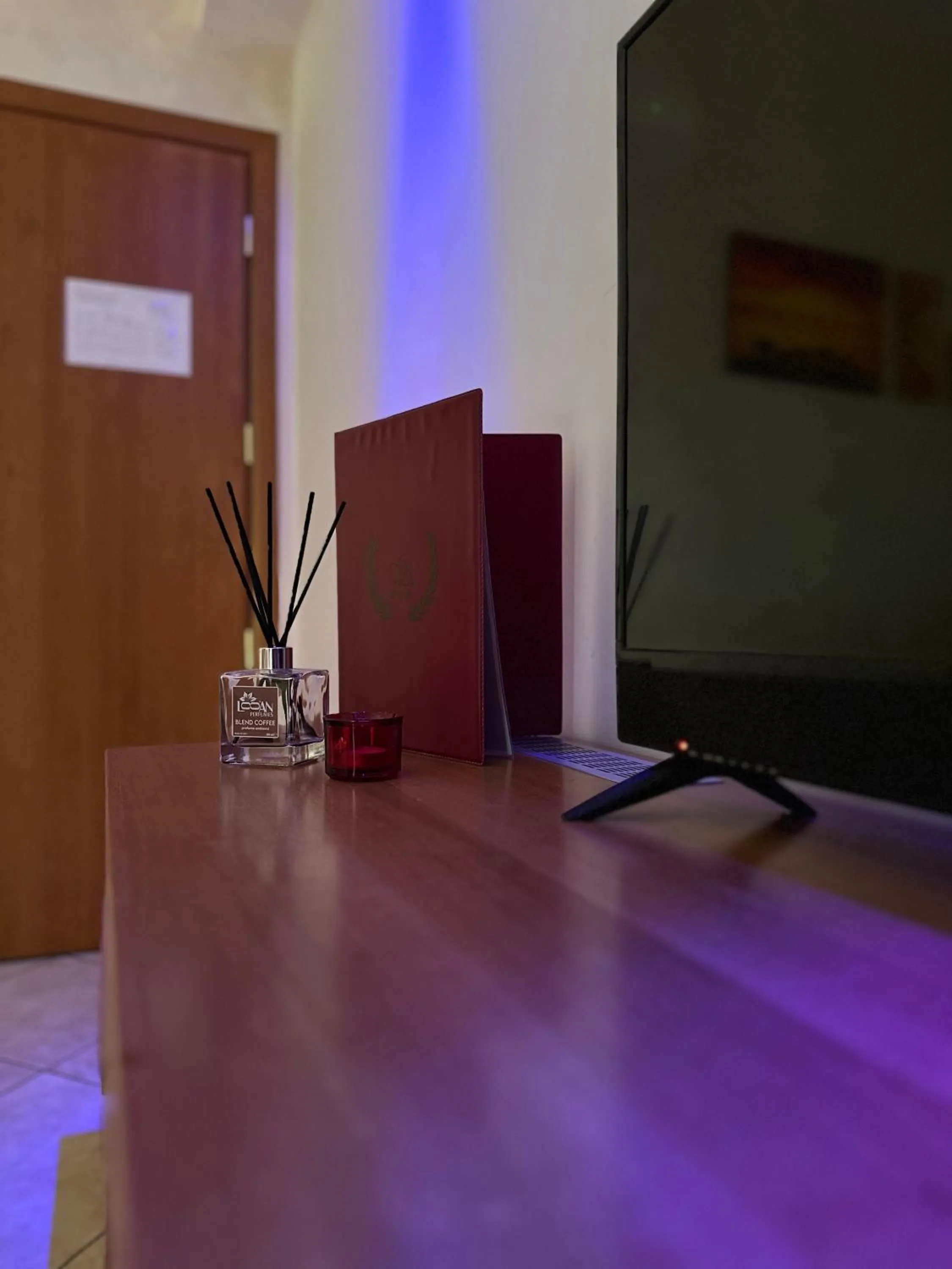 TV and multimedia in Hotel Il Giardino degli Aranci