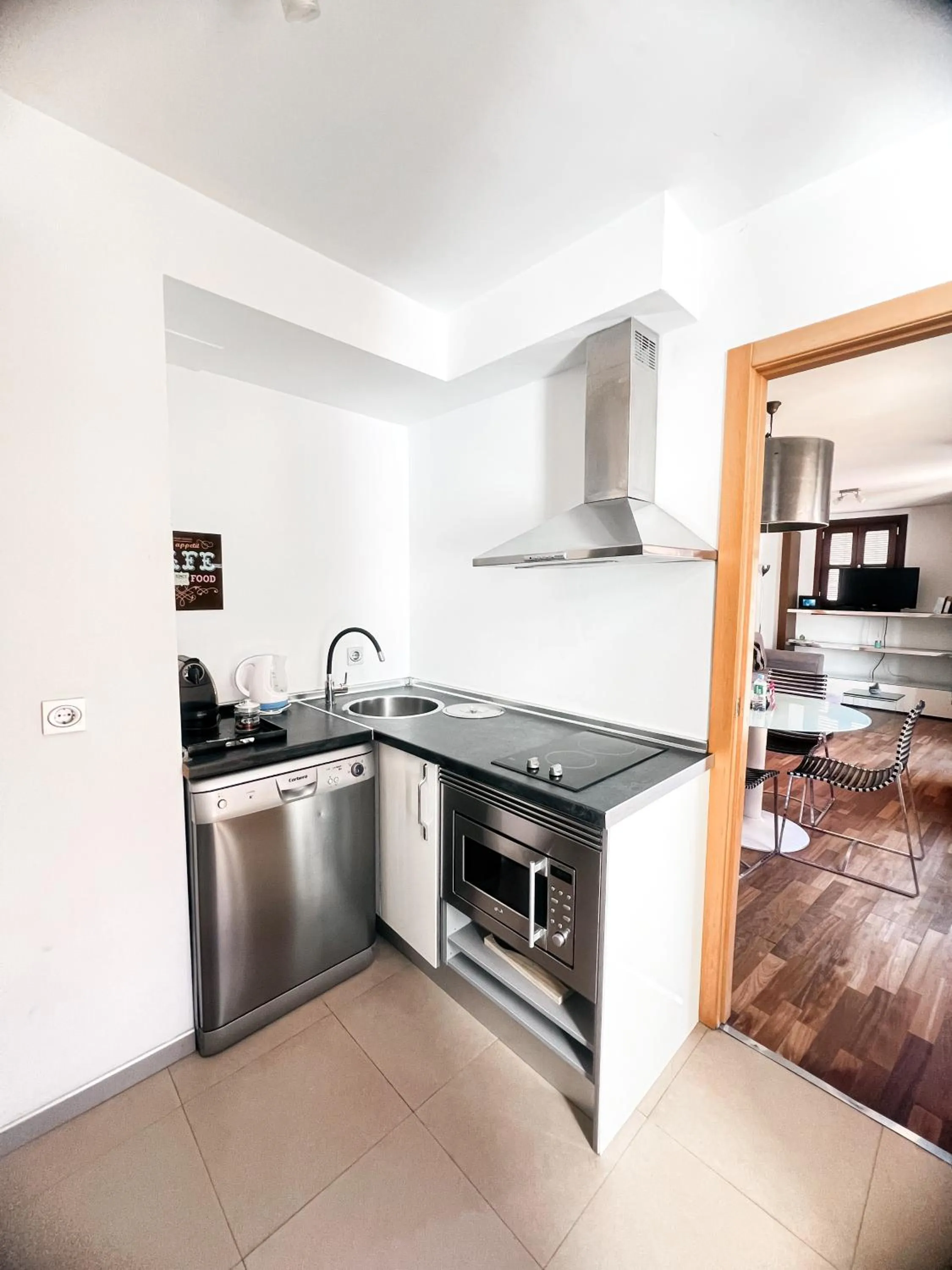 Kitchen or kitchenette in Happy Apartments Valencia