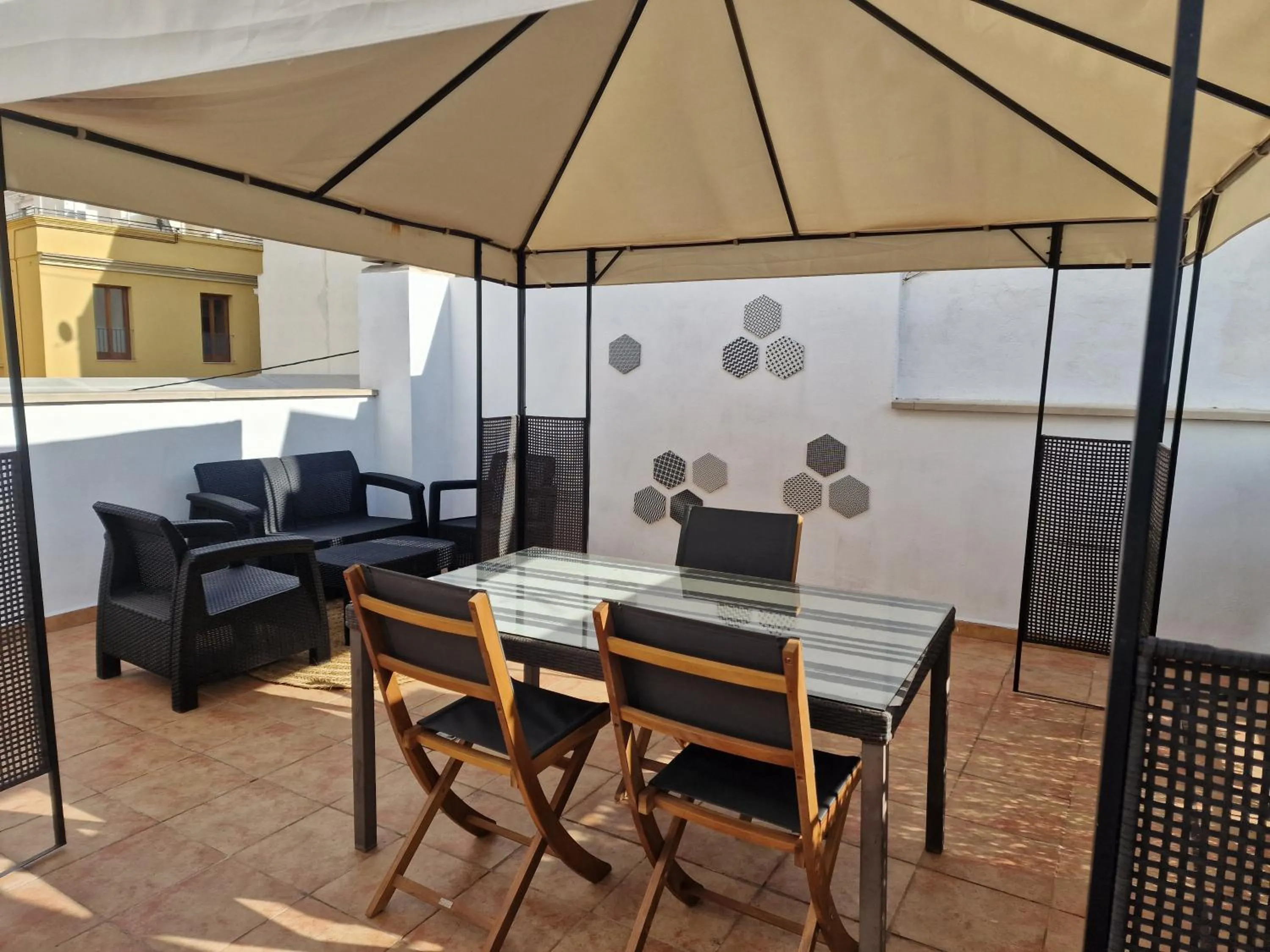 Seating area in Happy Apartments Valencia