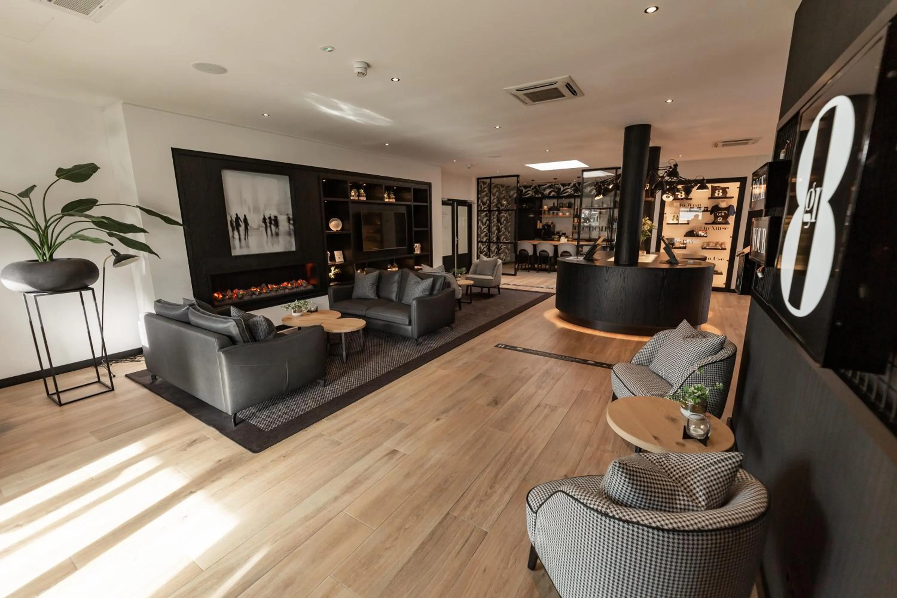 Lobby or reception in Gr8 Hotel Bodegraven