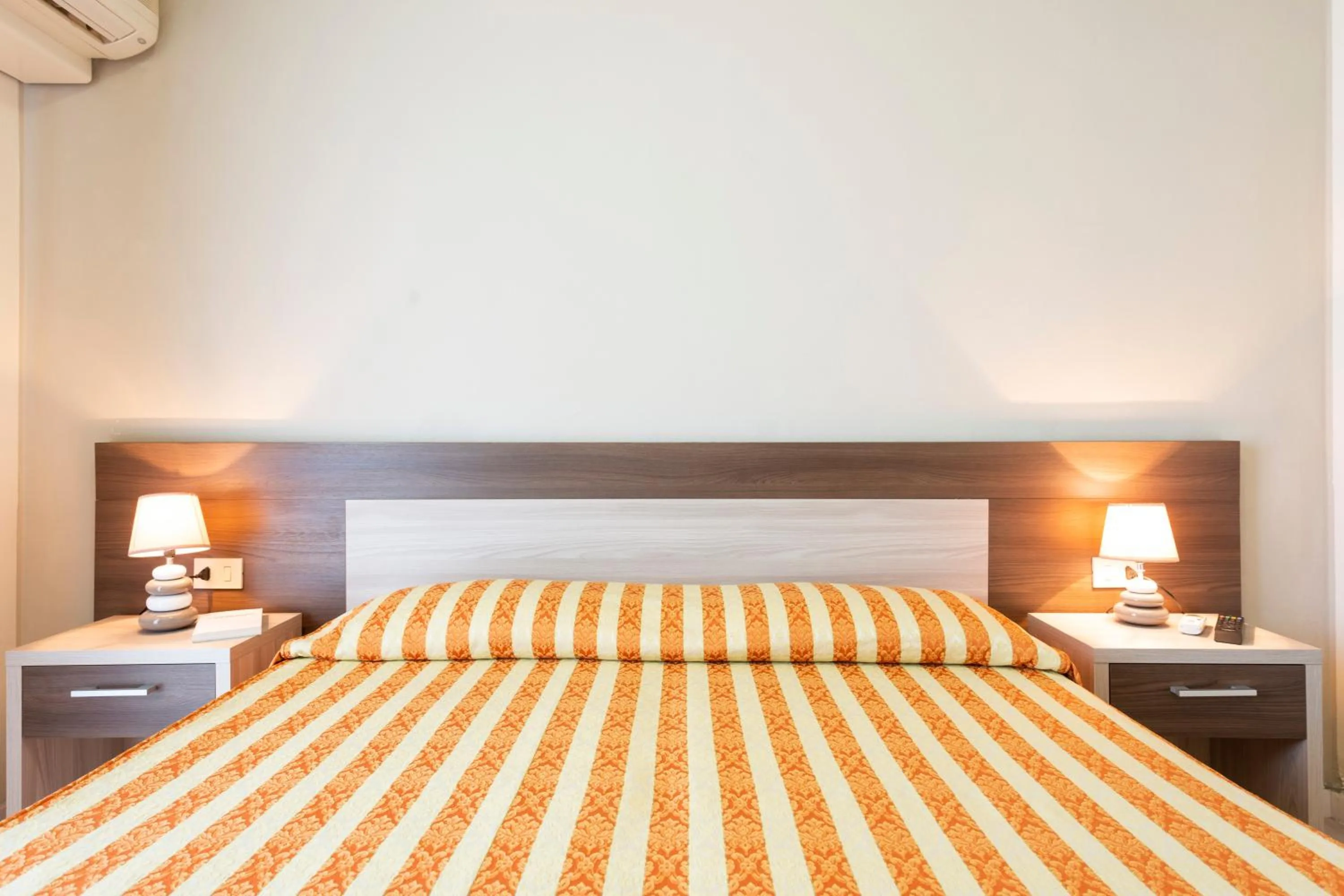 Bed in Hotel Columbus