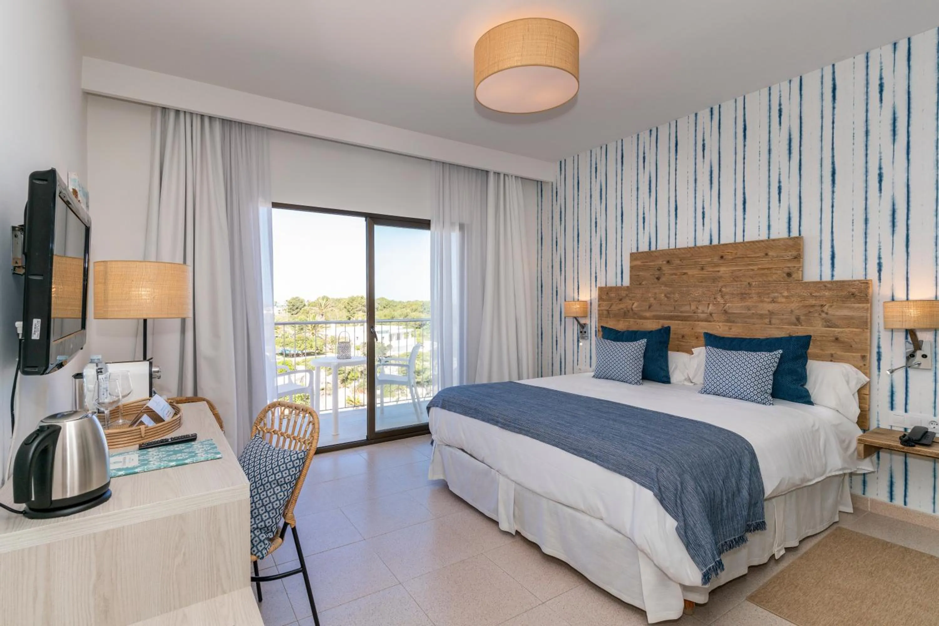 Bed in Hotel Playa Santandria Adults Only