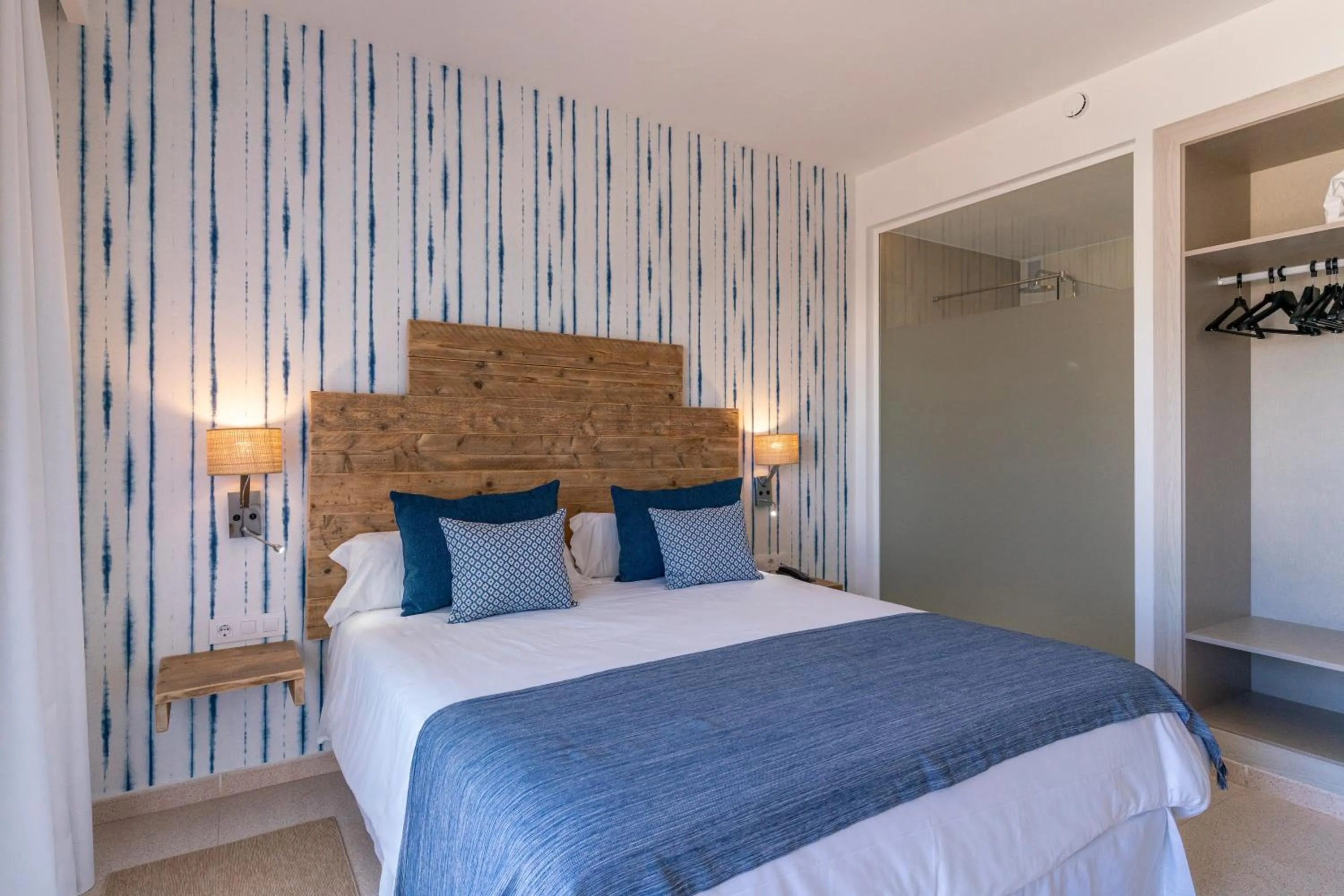 Bed in Hotel Playa Santandria Adults Only