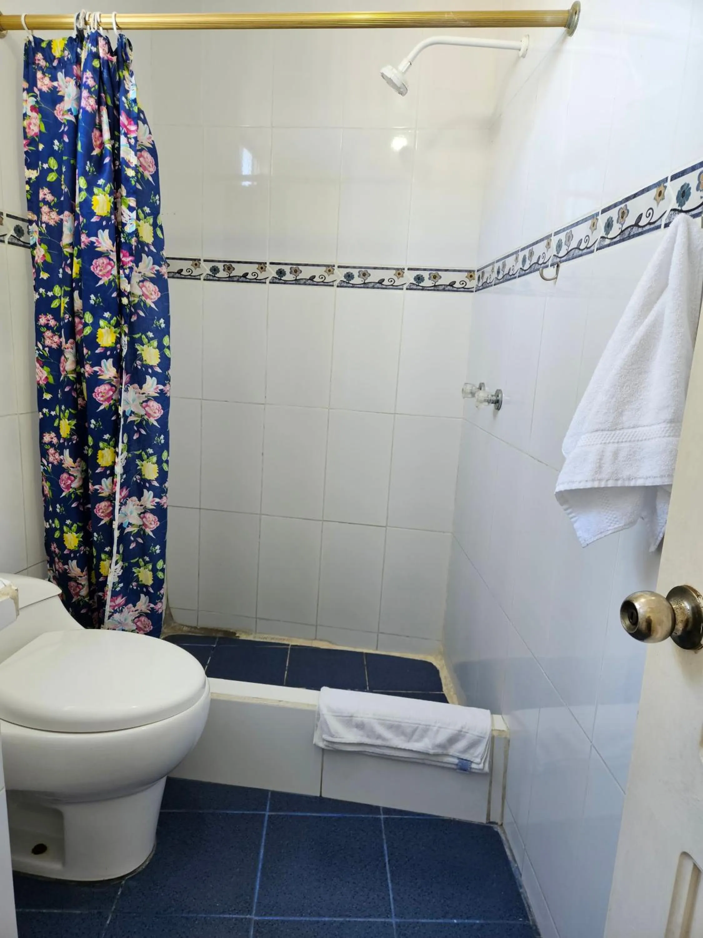 Bathroom in Hostal Cerro Azul