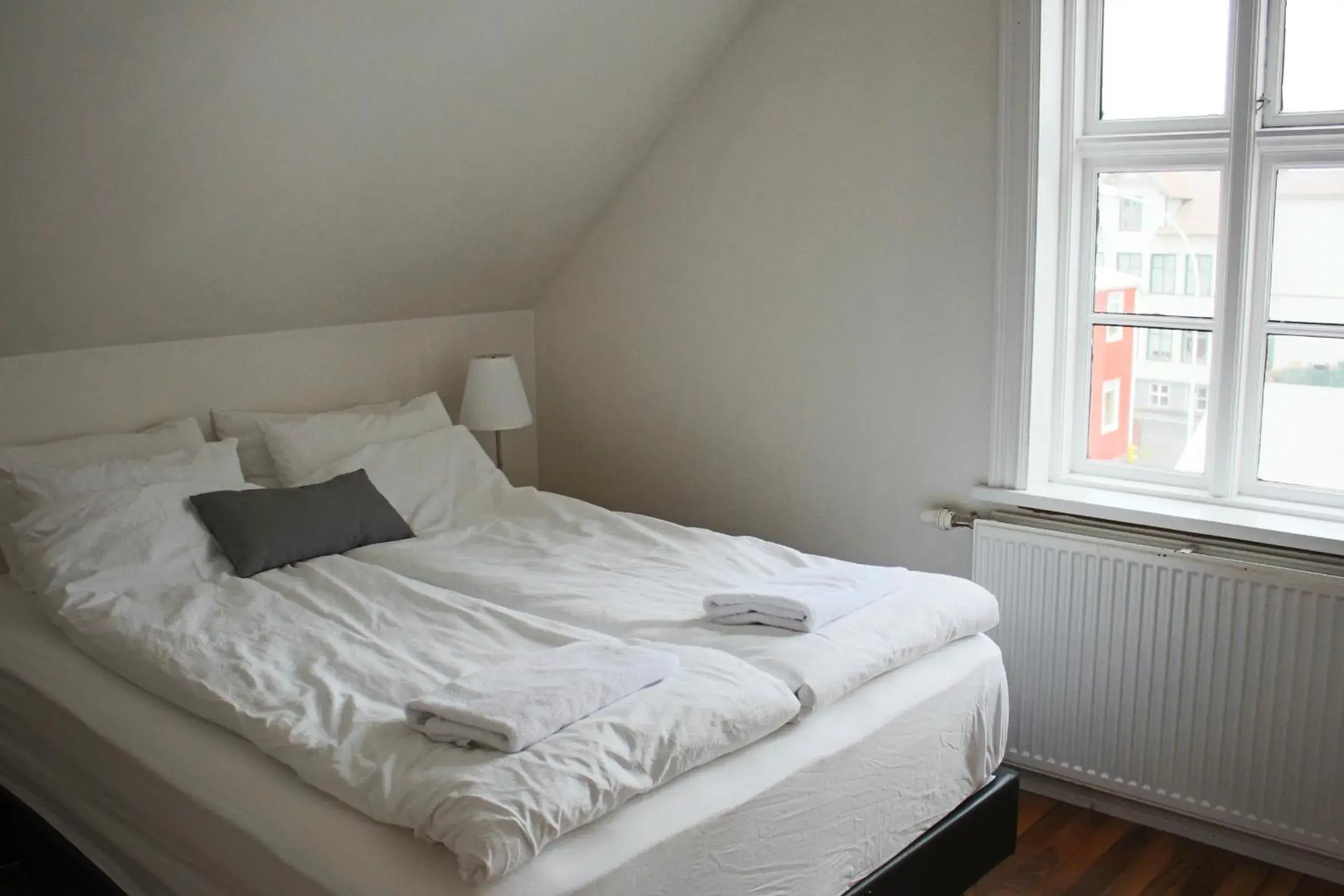 Double or Twin Room with Shared Bathroom in Mánagisting Guesthouse Double or Twin Room with Shared Bathroom in Mánagisting Guesthouse