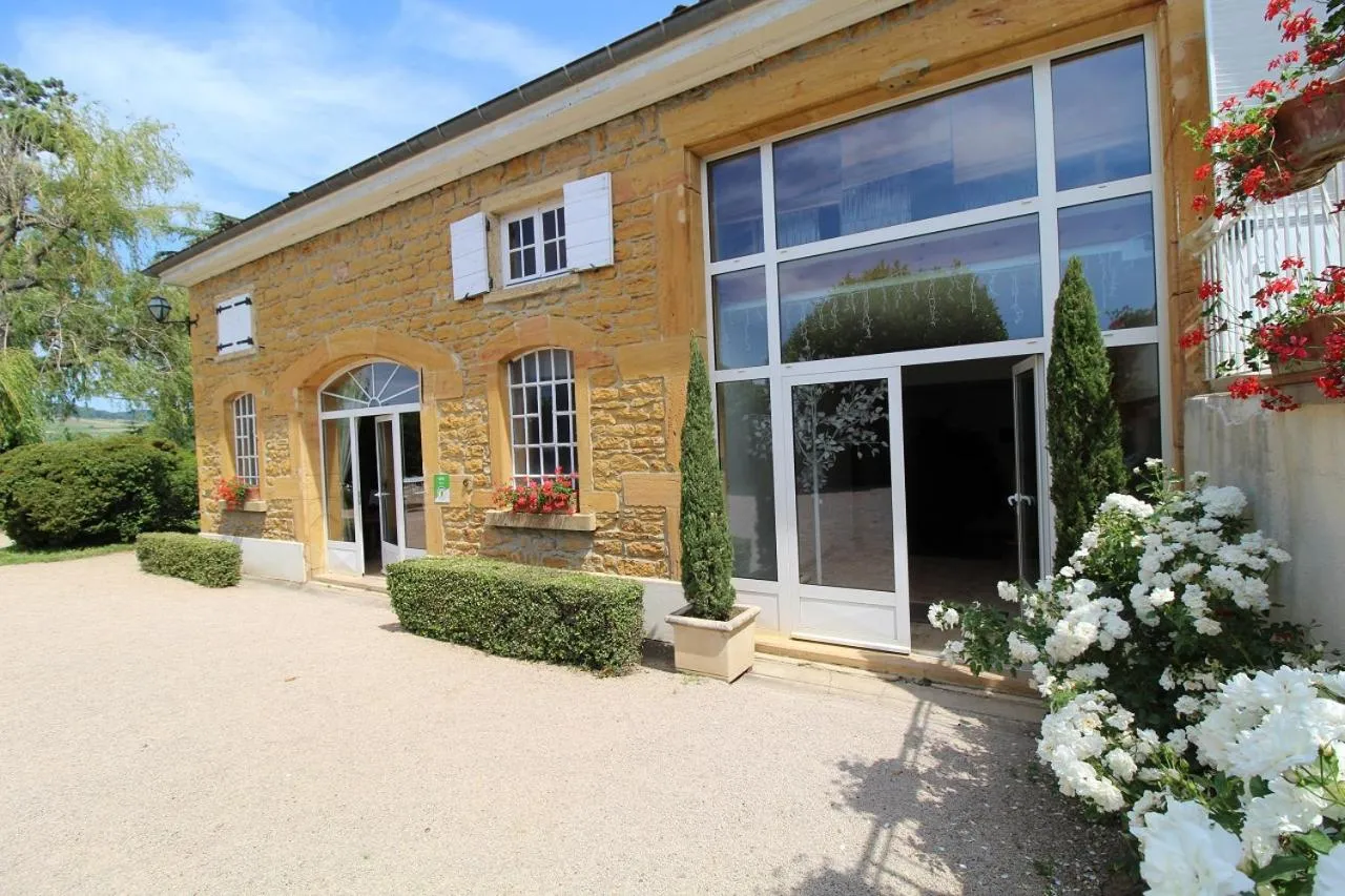 Facade/entrance in Chambres d'Hôtes "LE CALME"