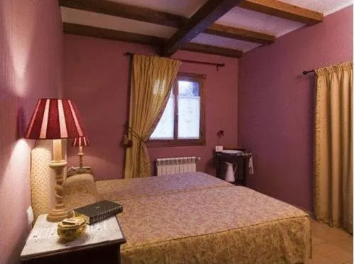 Photo of the whole room, Bed in La Casita de Cabrejas