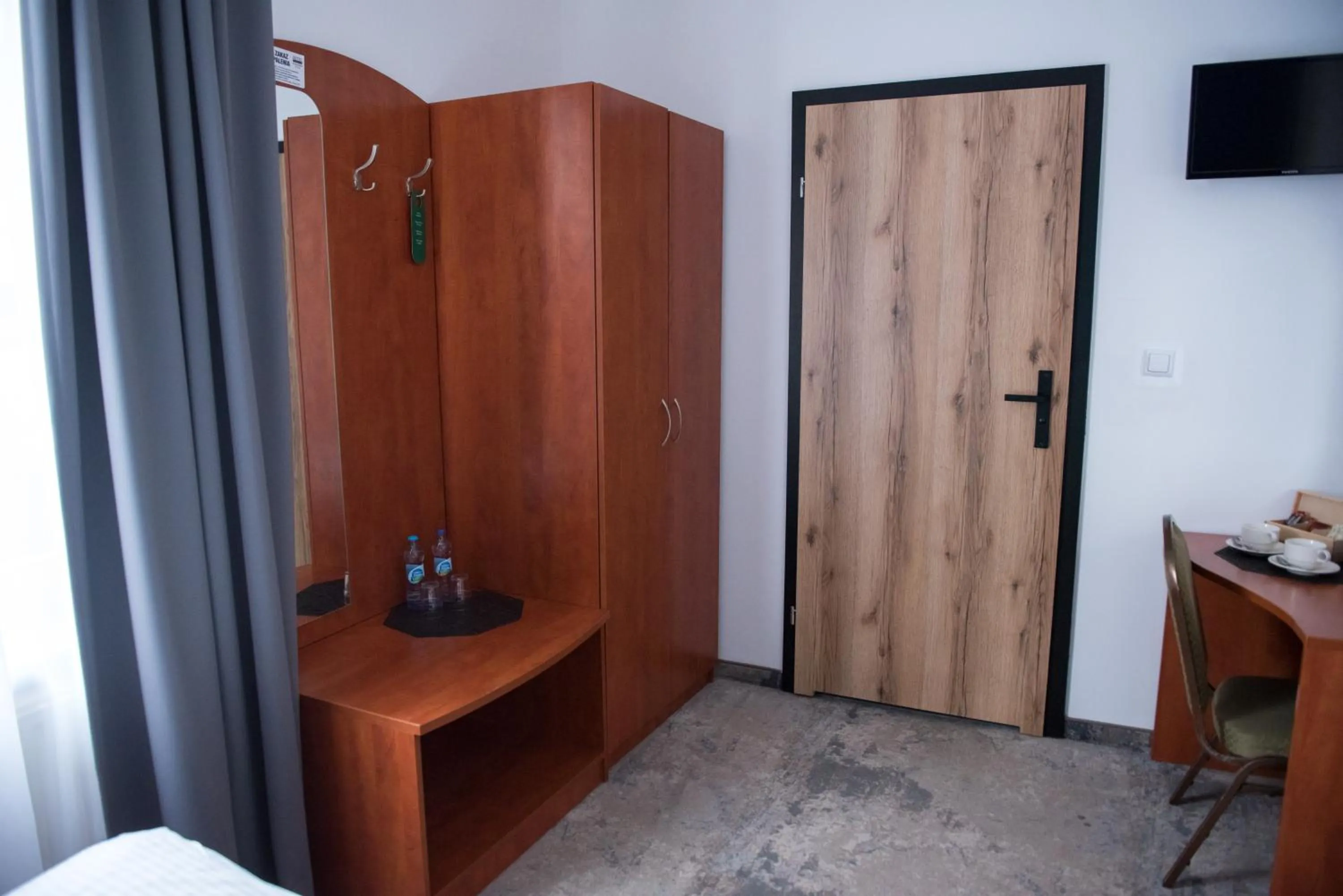 Communal lounge/ TV room in Hotel Paradiso