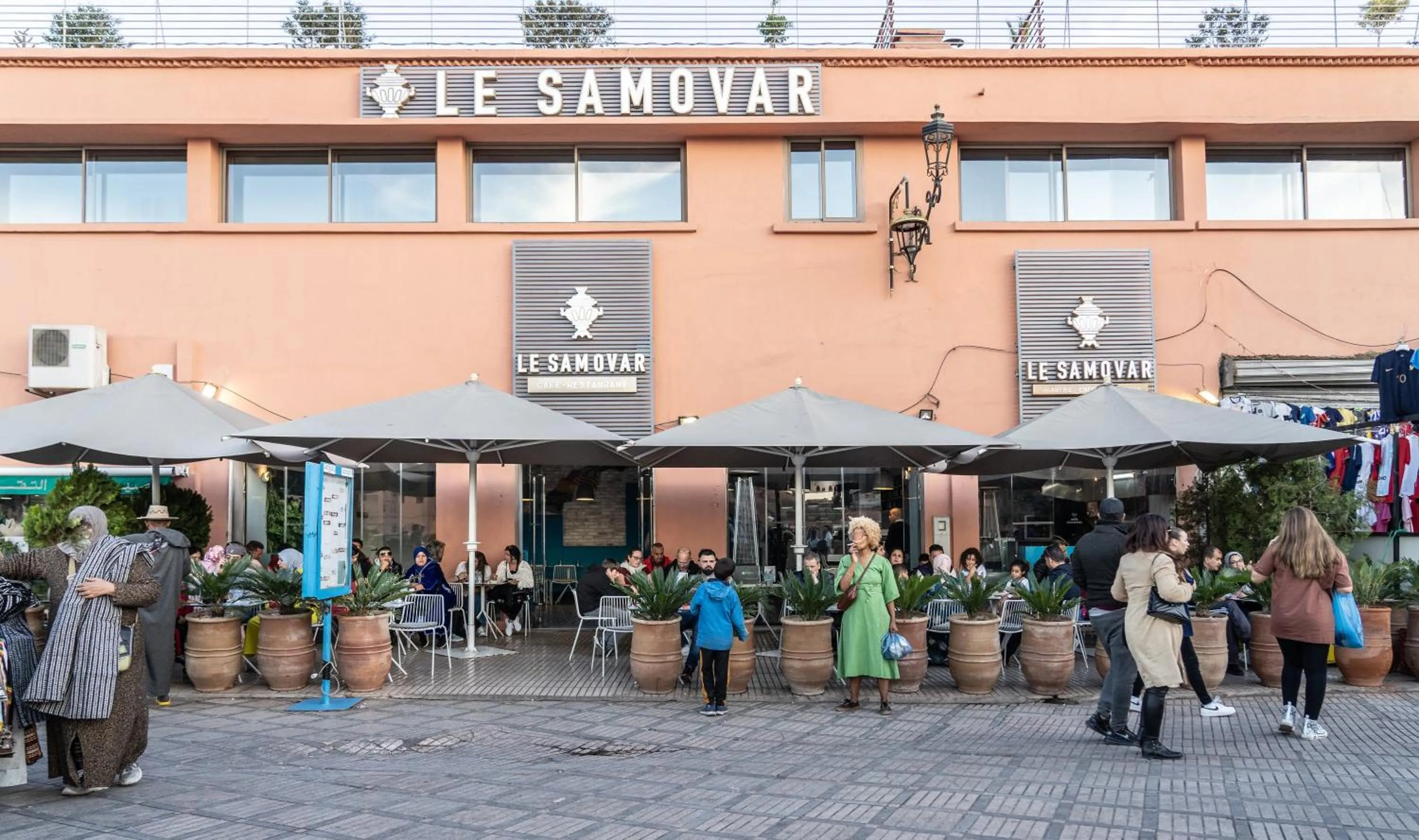 Restaurant/places to eat in BnB MEDINA