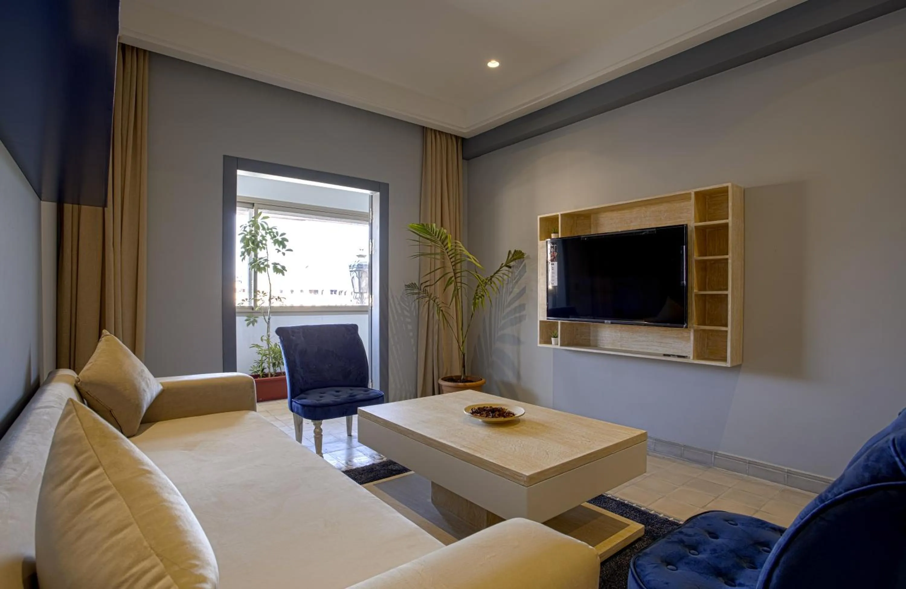 Communal lounge/ TV room in BnB MEDINA