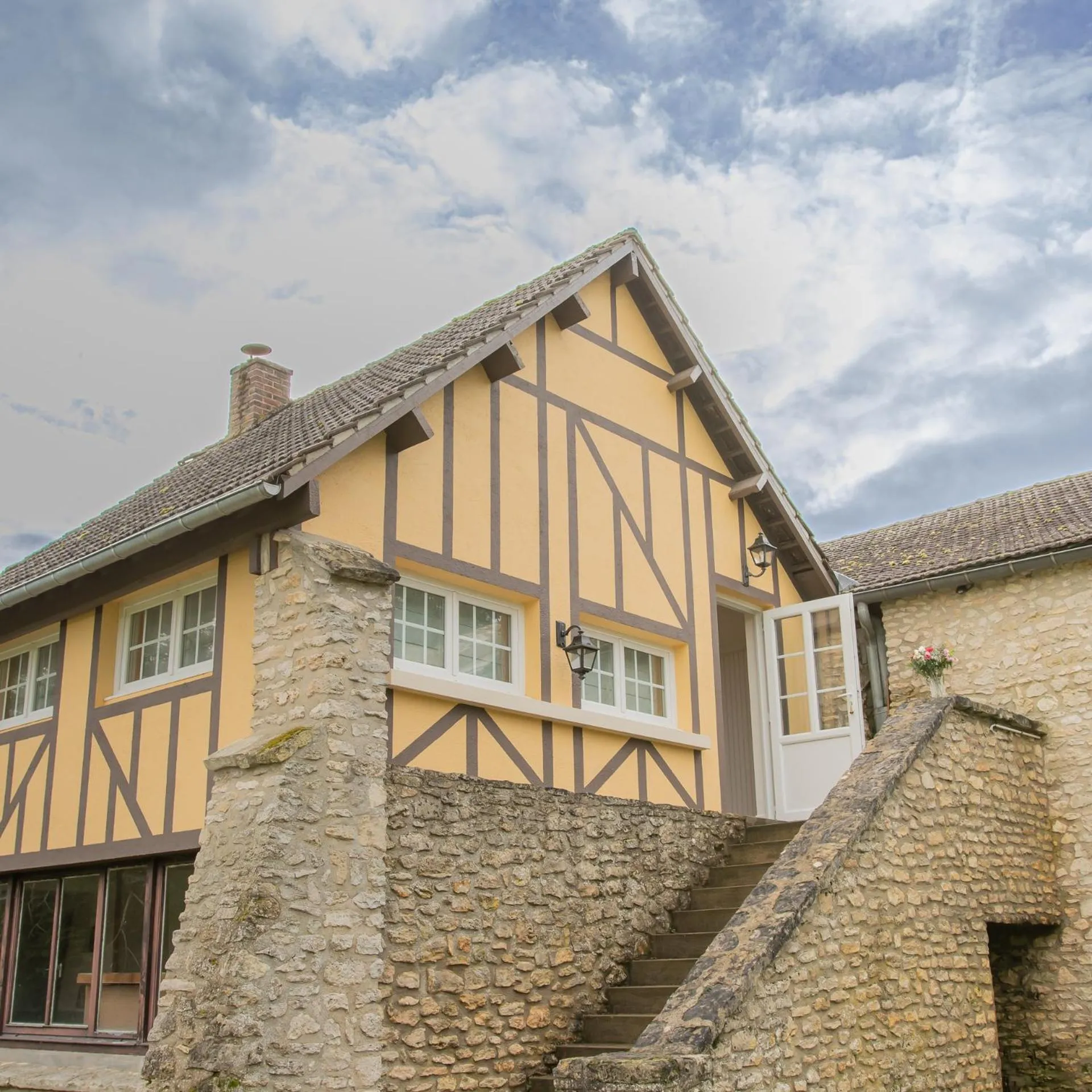 Facade/entrance in DOMAINE ST GERMER