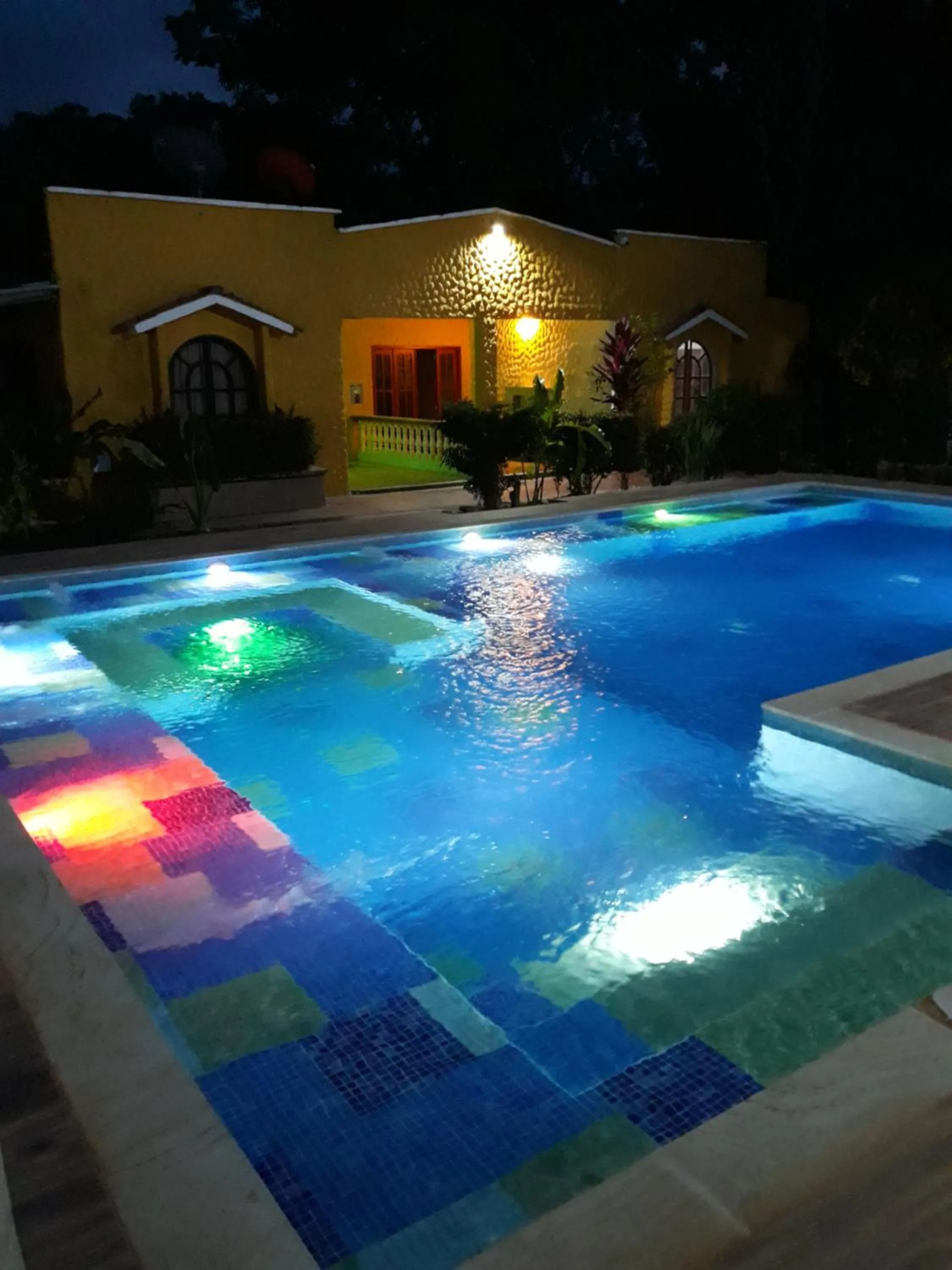 Swimming pool in Eco Hostal Kuima