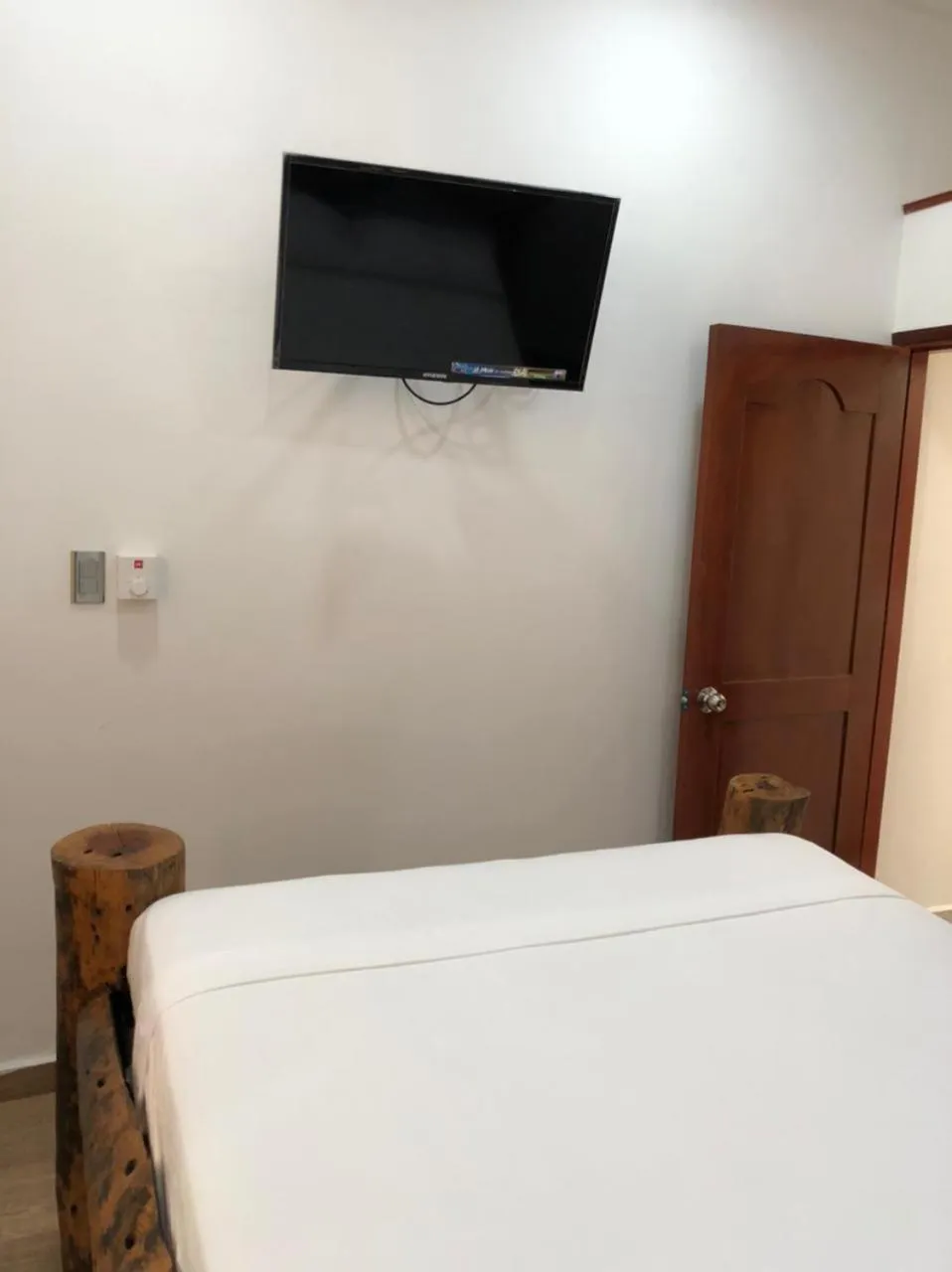 TV and multimedia, Bed in Eco Hostal Kuima