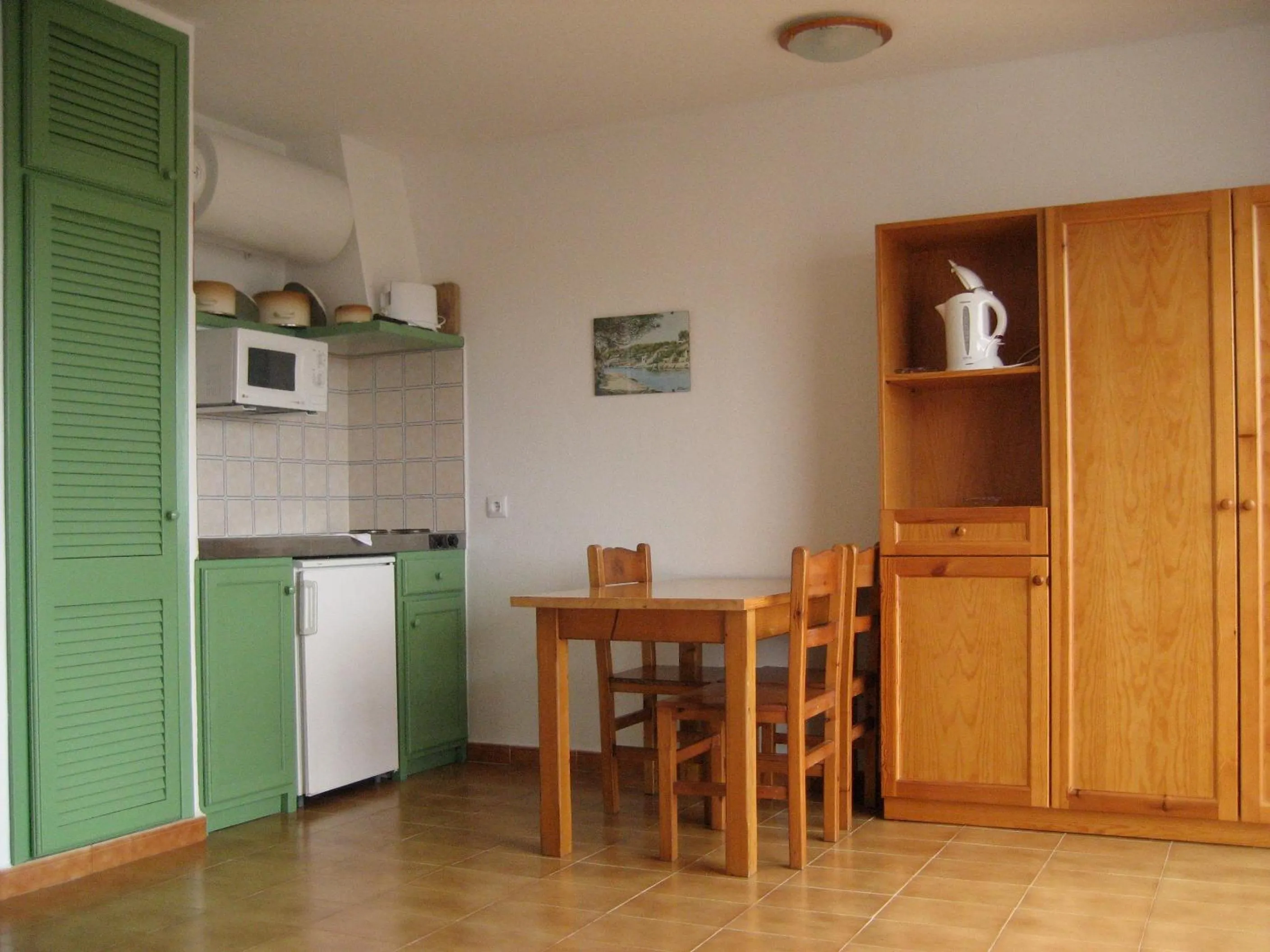 Kitchen or kitchenette in Apartamentos Vista Blanes