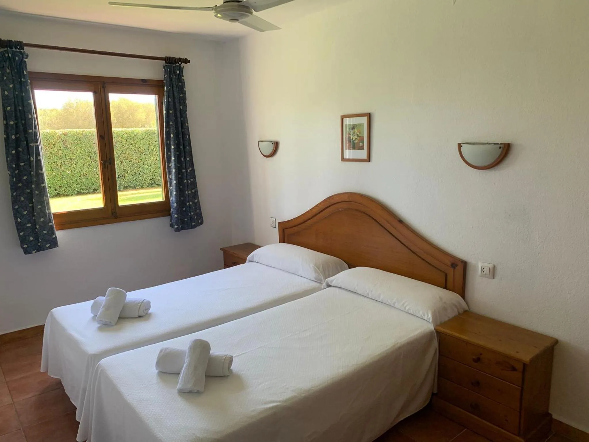 Bedroom, Bed in Apartamentos Vista Blanes