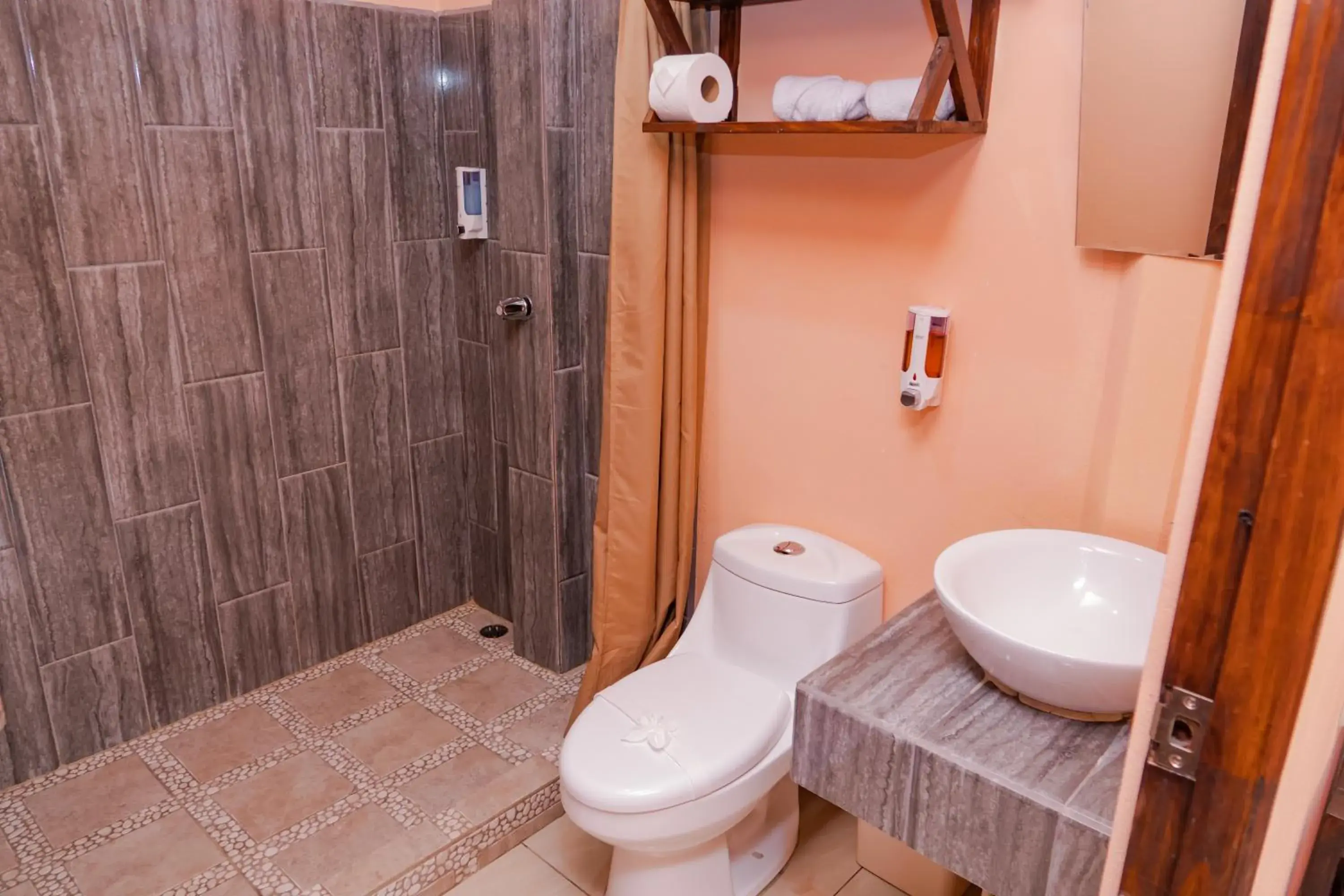 Queen Room with Garden View in Hotel Campestre Arenal Queen Room with Garden View in Hotel Campestre Arenal