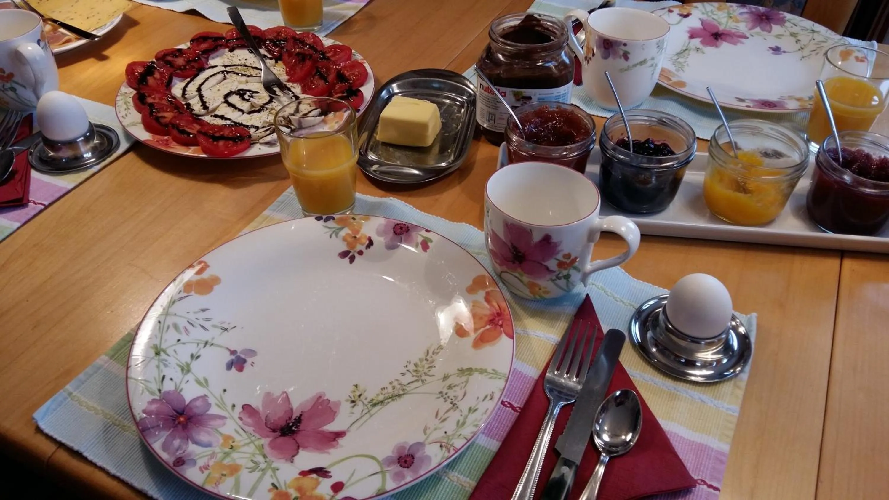 Breakfast in B & B Gästehaus Schmidt