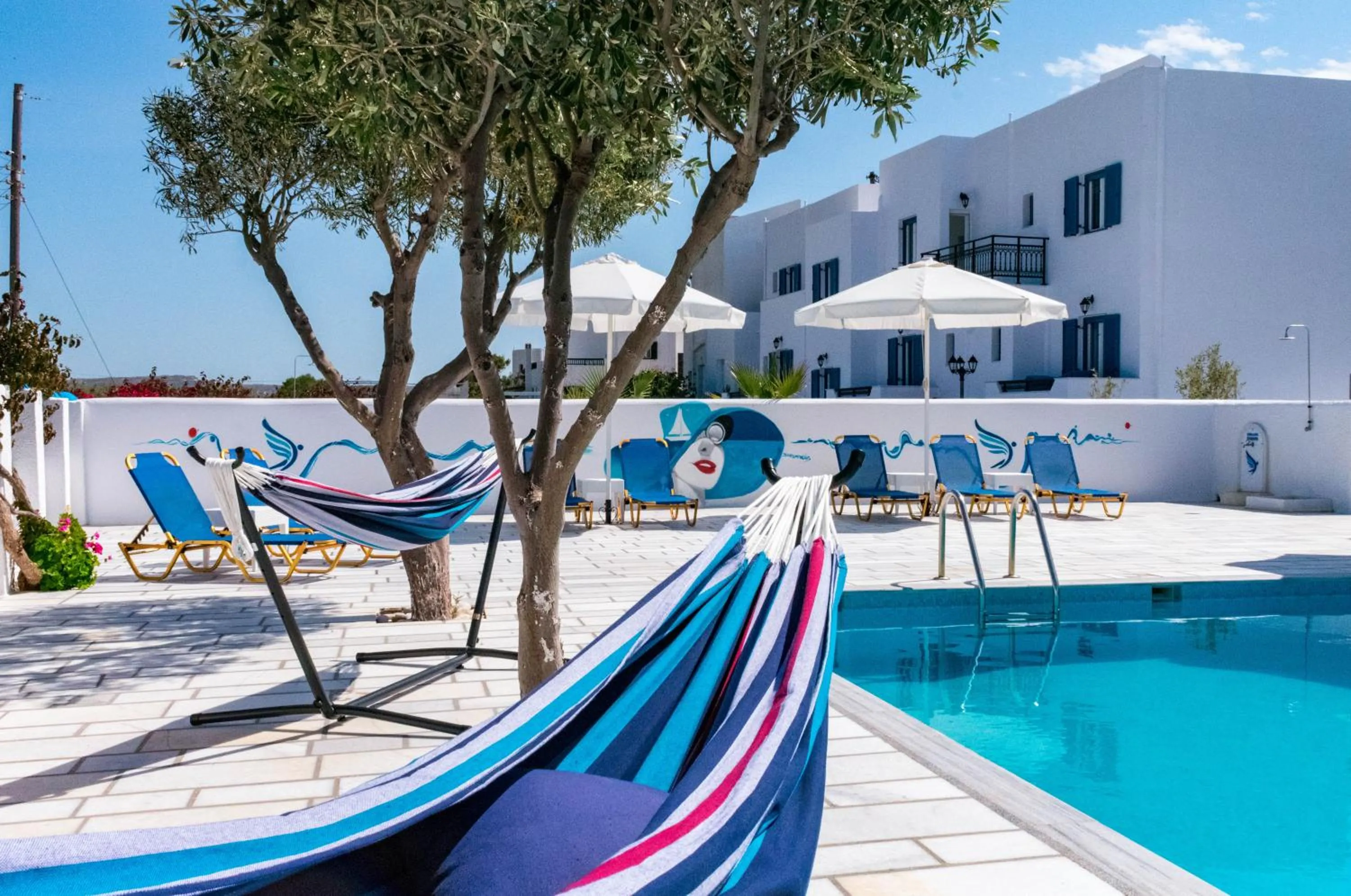 Swimming pool in Dedalos Studios Naxos