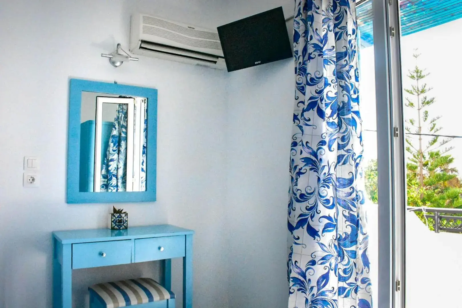 Standard Double or Twin Room in Dedalos Studios Naxos Standard Double or Twin Room in Dedalos Studios Naxos