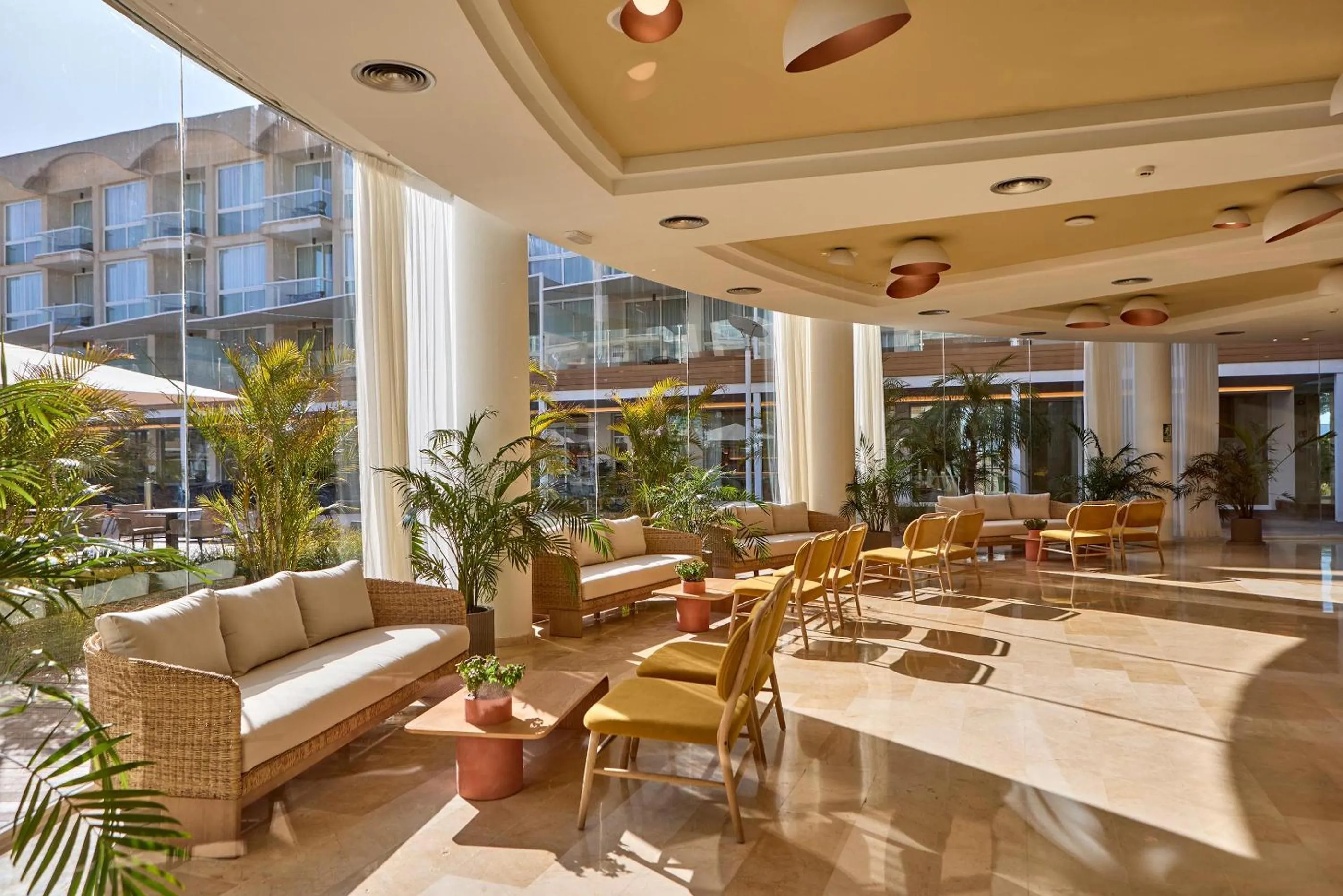 Lobby or reception in Zafiro Alzinar Mar Adults Only - Refurbished 2025