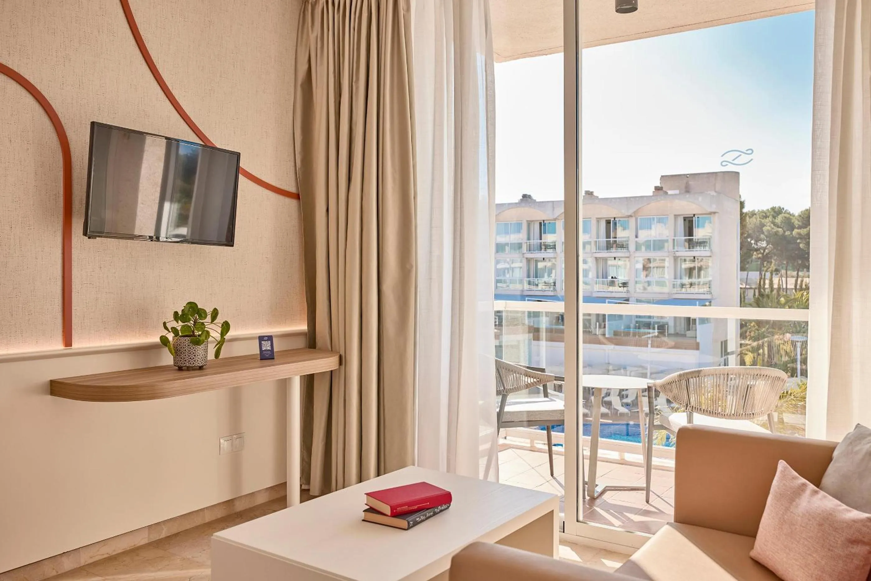 Photo of the whole room in Zafiro Alzinar Mar Adults Only - Refurbished 2025