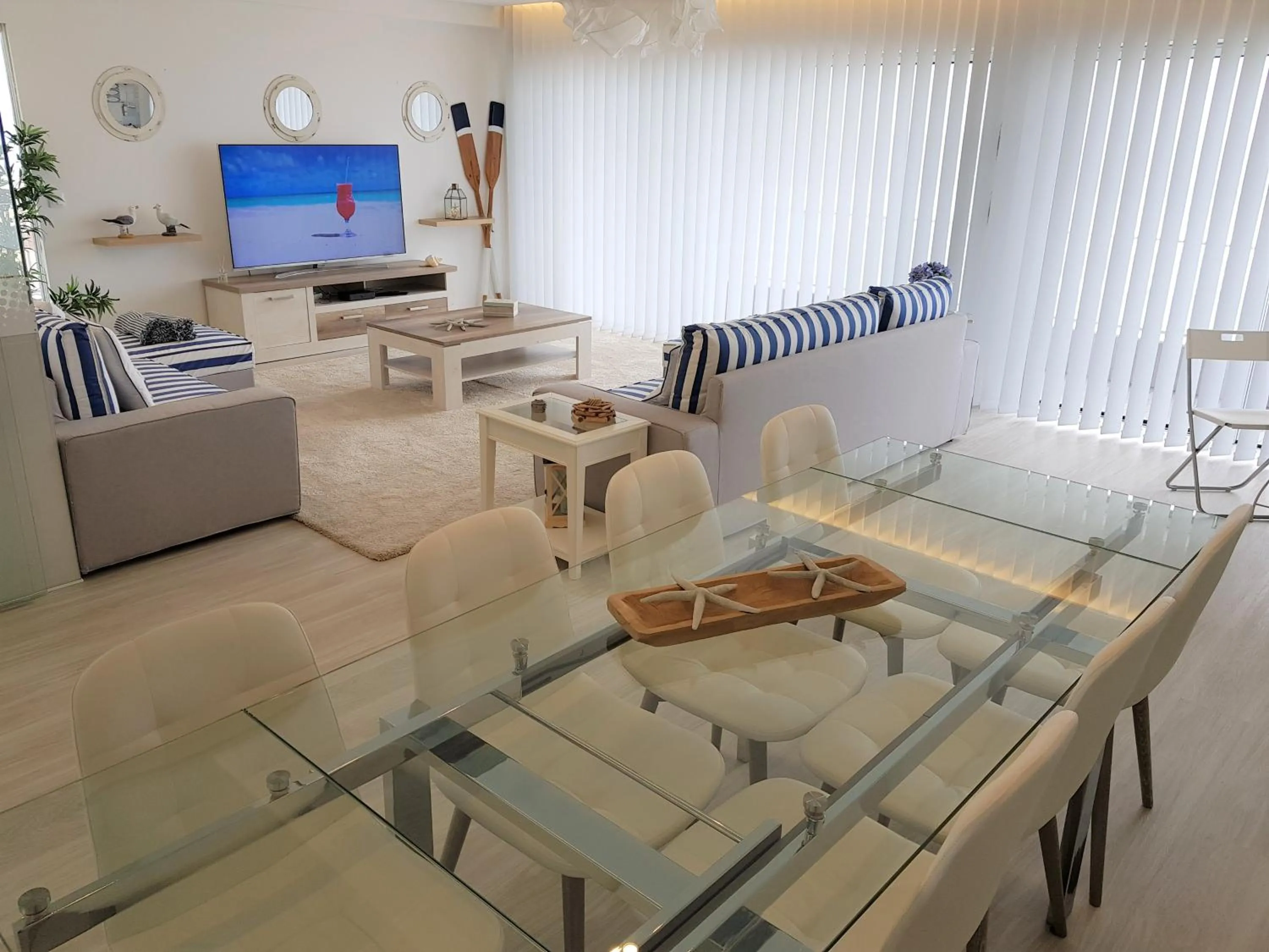 Dining area in Blue Sea Apartment