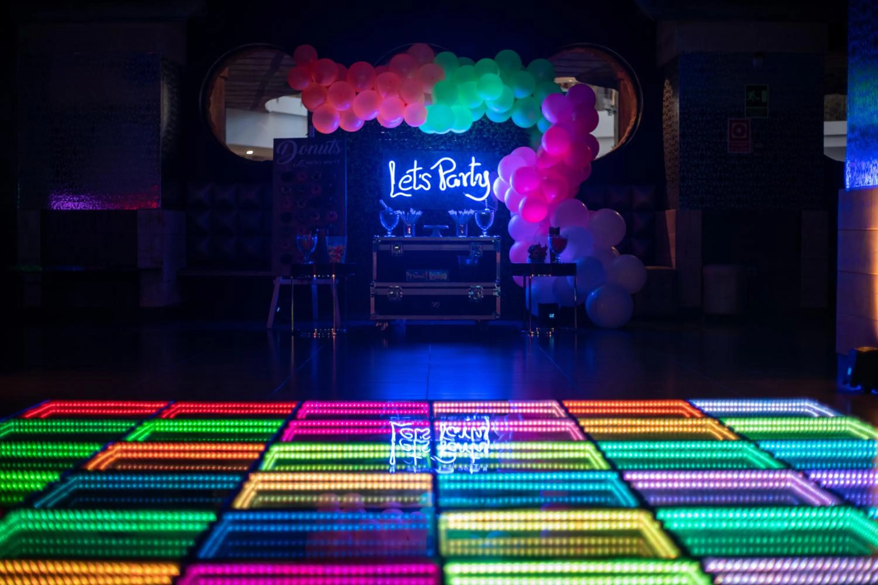 Nightclub / DJ in Holiday World Polynesia