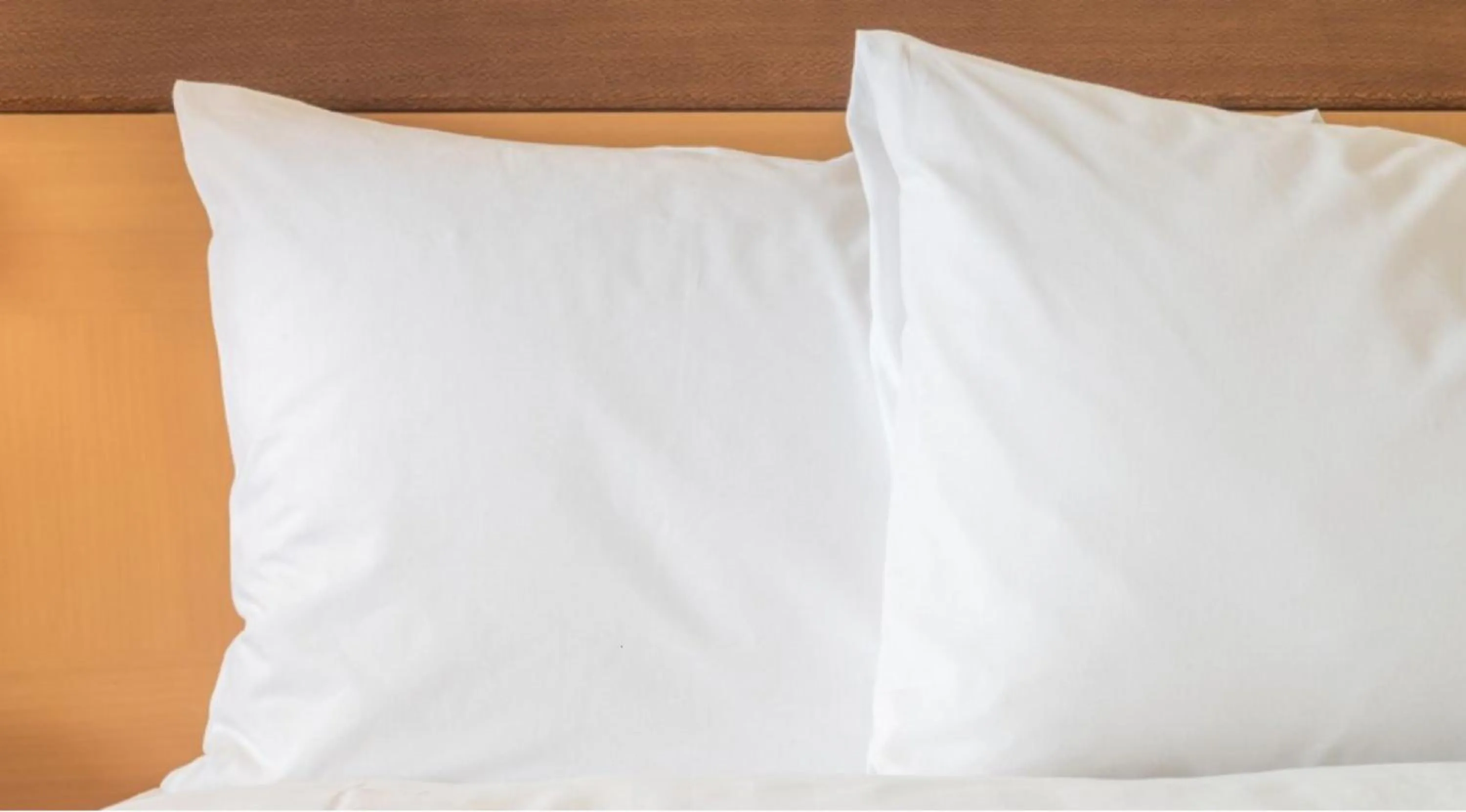 Photo of the whole room, Bed in Holiday Inn Hotel & Suites London by IHG