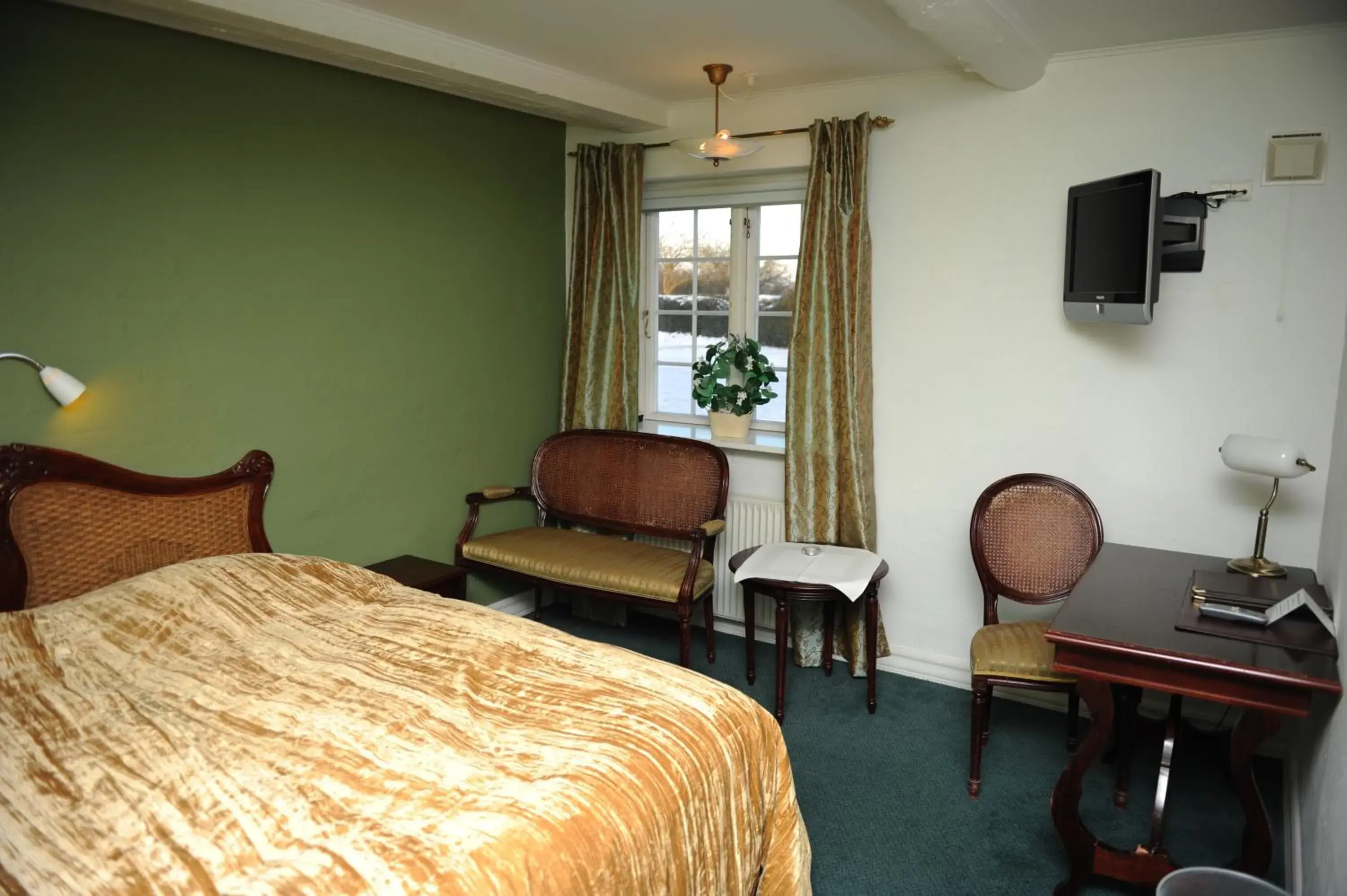 Double or Twin Room - single occupancy in Tyrstrup Kro Double or Twin Room - single occupancy in Tyrstrup Kro