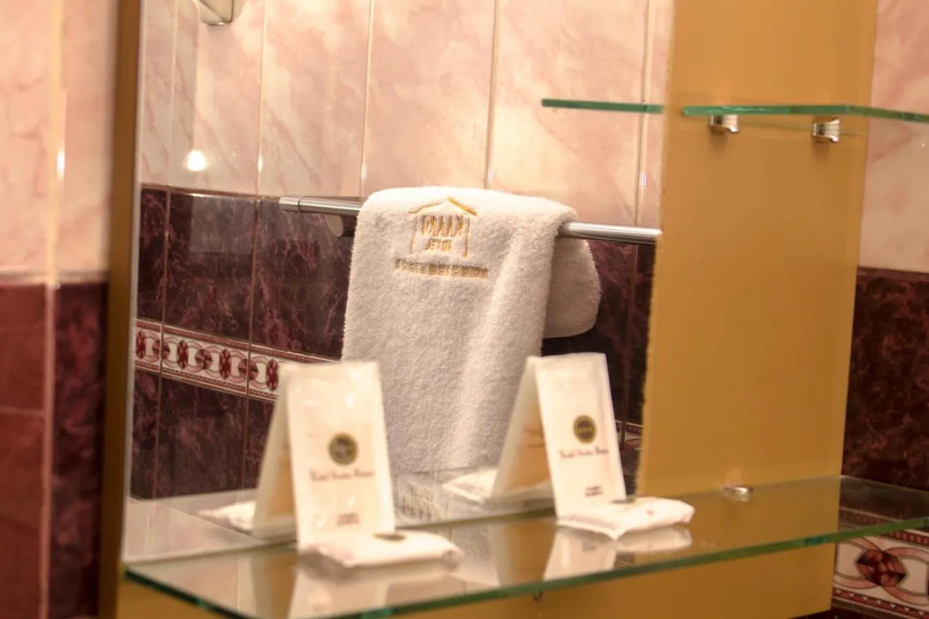 Bathroom in Kaaro Hotel Puno