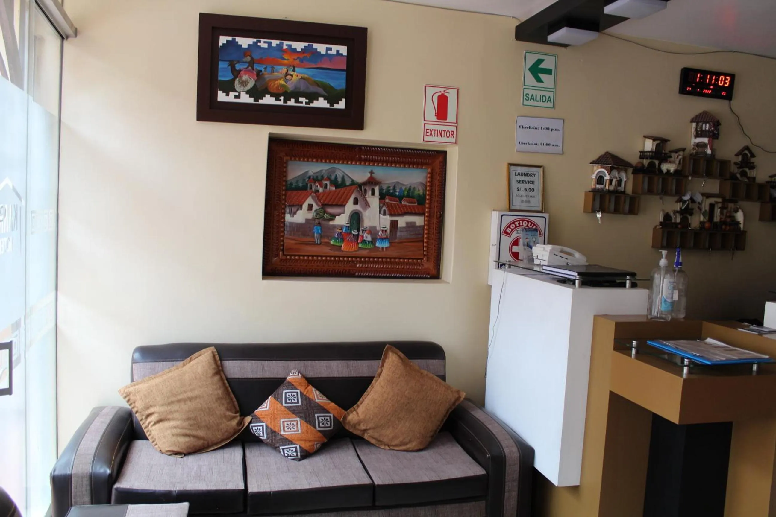 Lobby or reception in Kaaro Hotel Puno