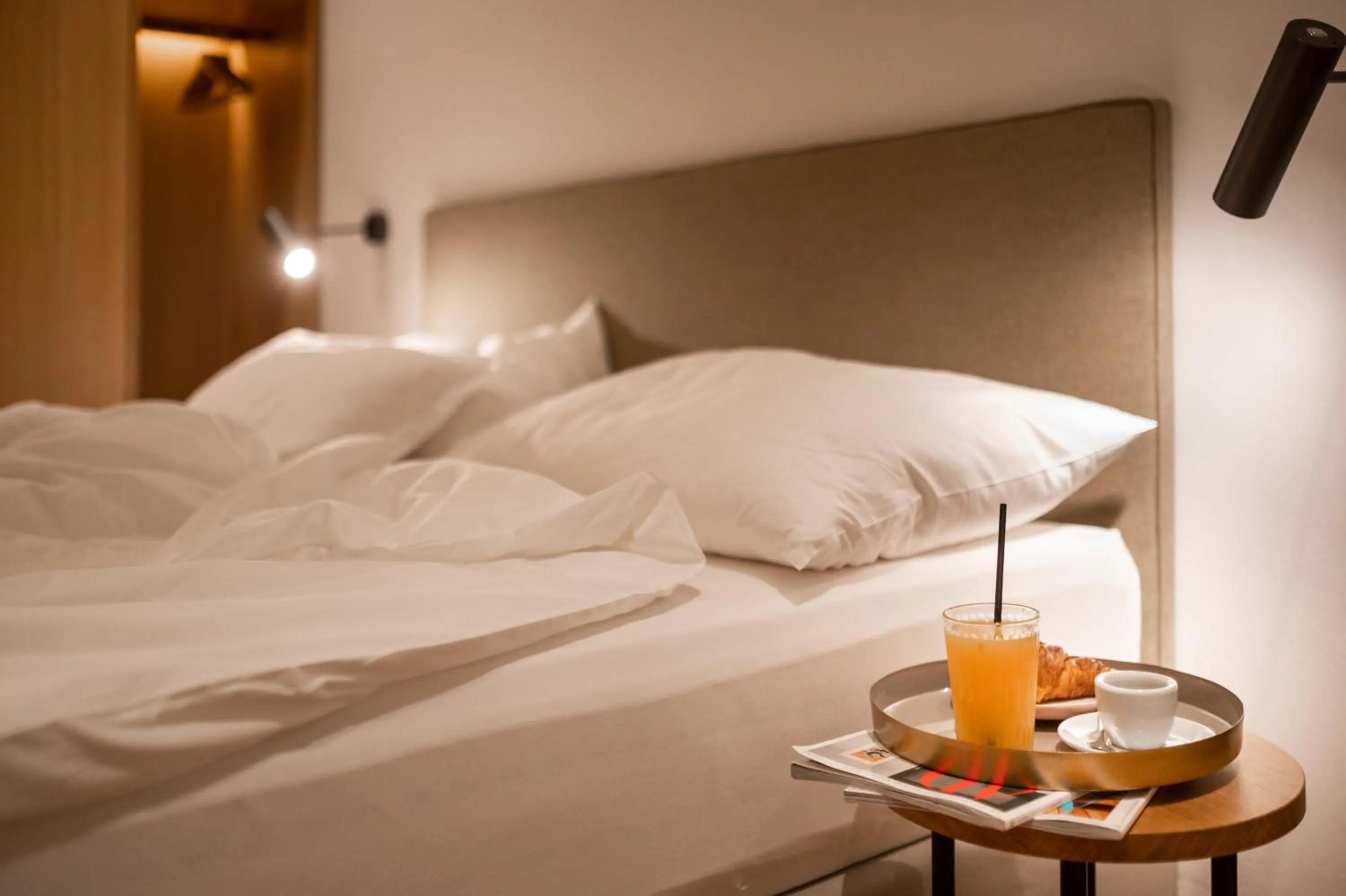 Bedroom, Bed in Kuntino Suites