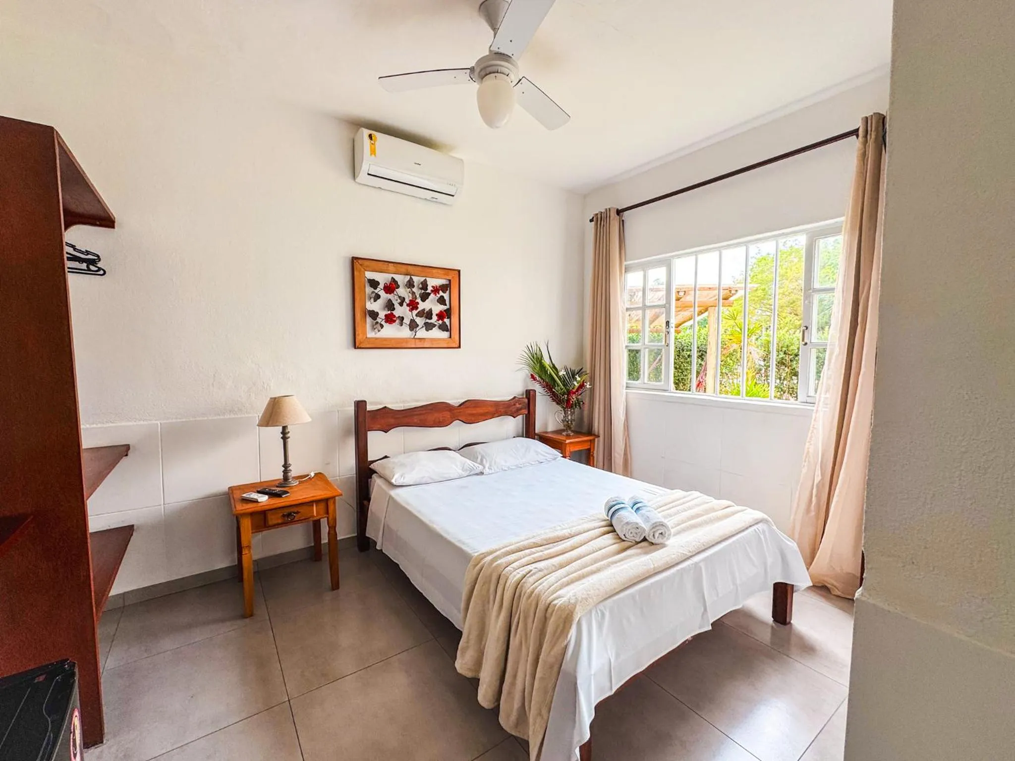 Bedroom, Bed in Pousada Portal de Paraty- COM GERADOR DE ENERGIA- SERVIREMOS UM DELICIOSO JANTAR NA NOITE DE REVEILLON 2026