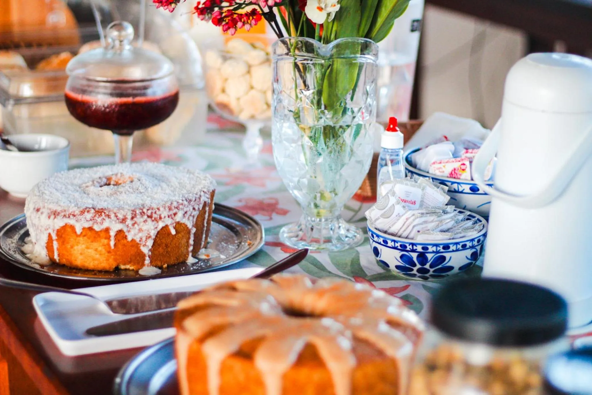 Breakfast in Pousada Portal de Paraty- COM GERADOR DE ENERGIA- SERVIREMOS UM DELICIOSO JANTAR NA NOITE DE REVEILLON 2026