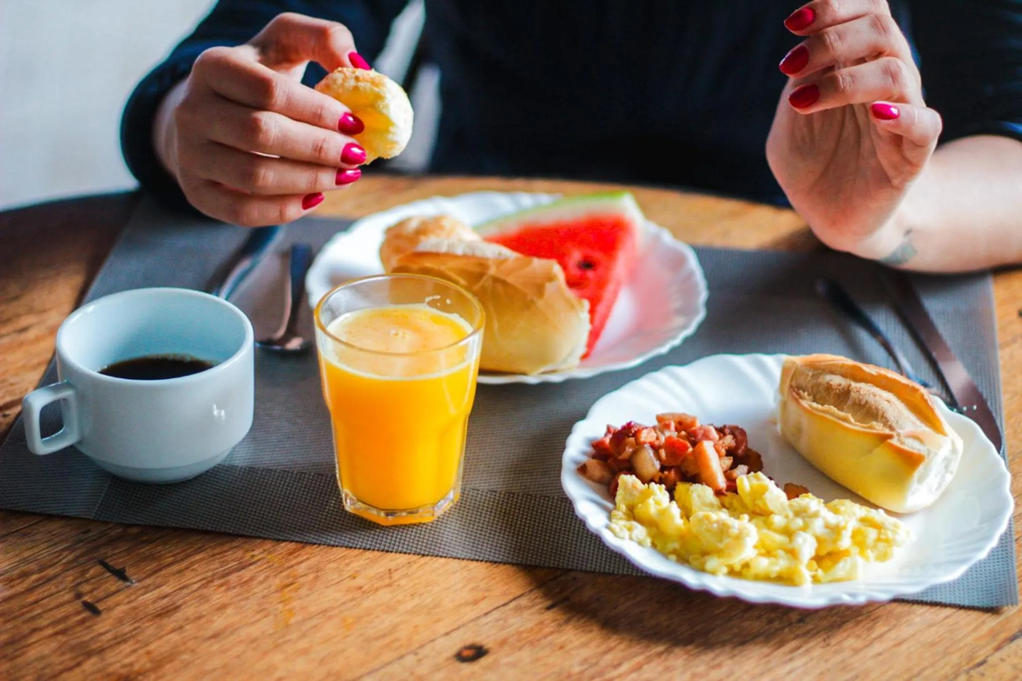 Breakfast in Pousada Portal de Paraty- COM GERADOR DE ENERGIA- SERVIREMOS UM DELICIOSO JANTAR NA NOITE DE REVEILLON 2026